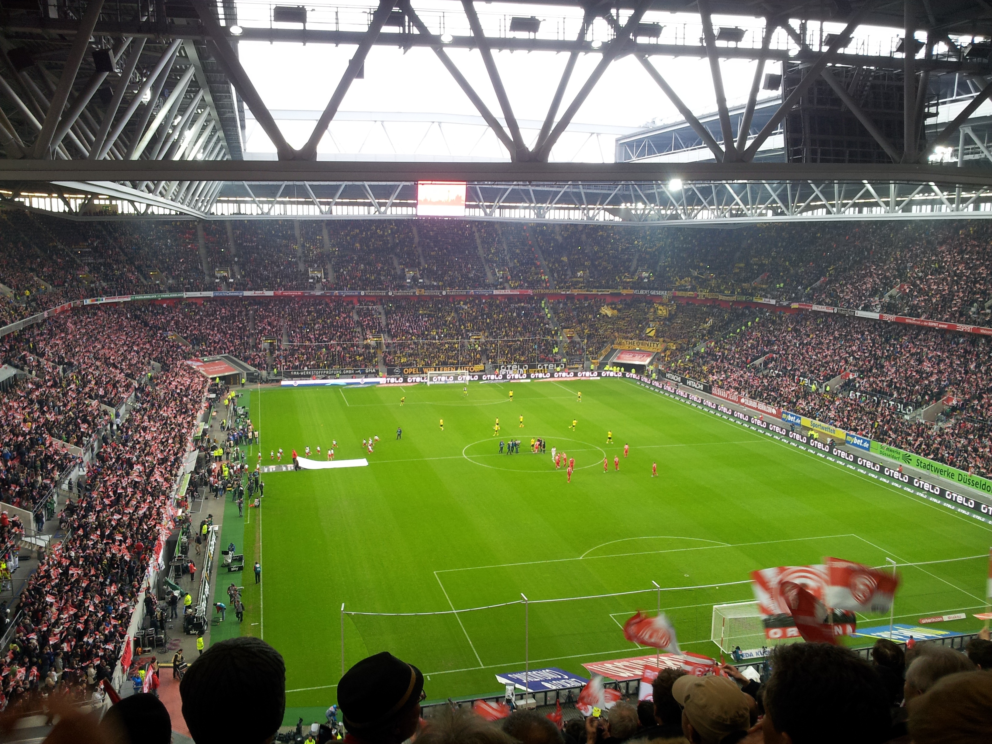 architecture, lot, düsseldorf, spectator, fortuna, grass, 2K, stadium, soccer, watching, team sport, soccer field, high angle view, group of people, football, HD Wallpaper