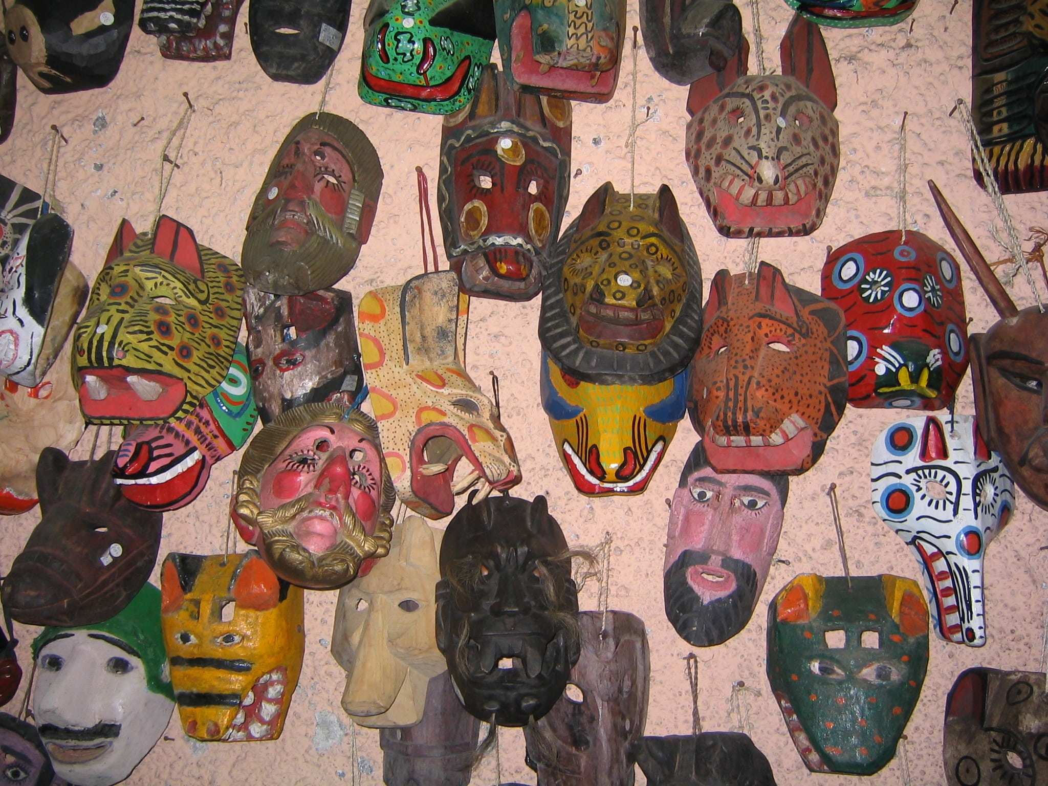 1080P, indoors, travel, sculpture, male likeness, multi colored, variation, wall - building feature, mural, architecture, choice, day, close-up, guatemala, HD Wallpaper