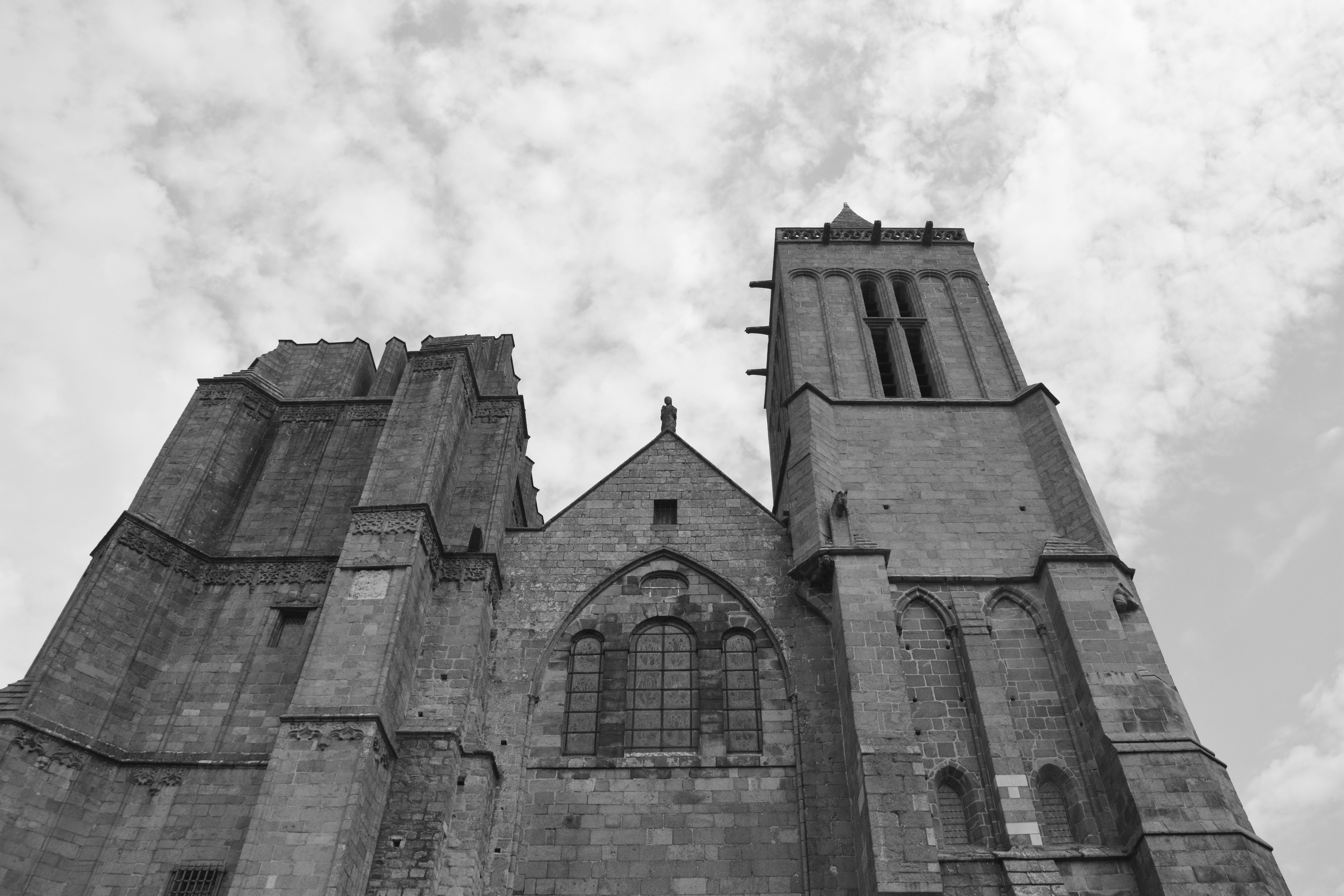 spire, day, sky, photo black white, place of worship, the past, architecture, cloud - sky, cathedral, gothic style, 5K, belief, building, dol de bretagne, HD Wallpaper