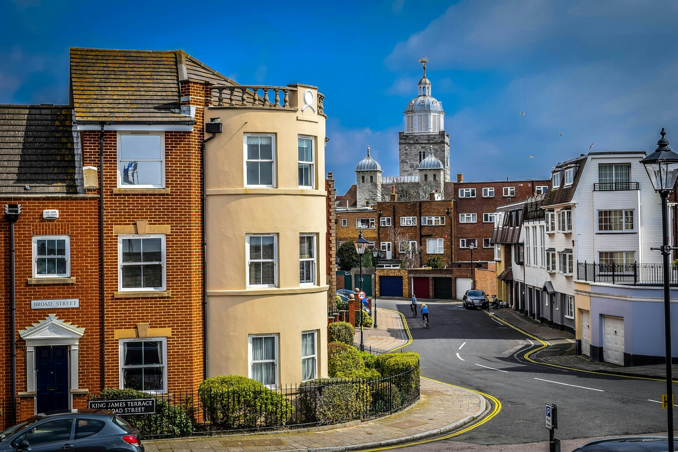 day, surrounded, architecture, houses, tower, colours, housing development, portsmouth, empty, town, residential district, buildings, city life, city street, HD Wallpaper