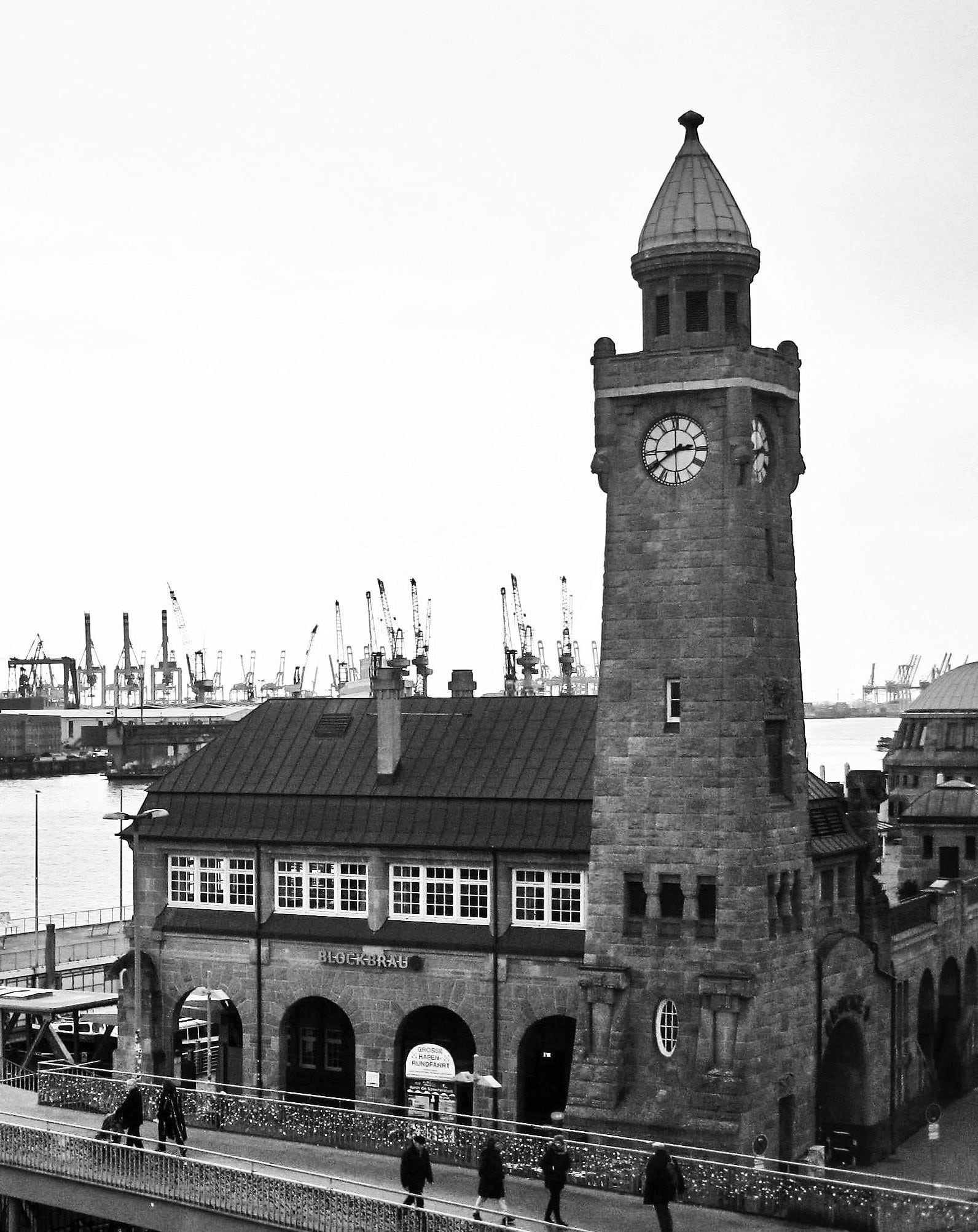 hamburgisch, group of people, nature, hamburg landungsbrücken, historically, st pauli piers, outdoors, building, hamburg, history, landungsbrücken, built structure, Phone HD Wallpaper