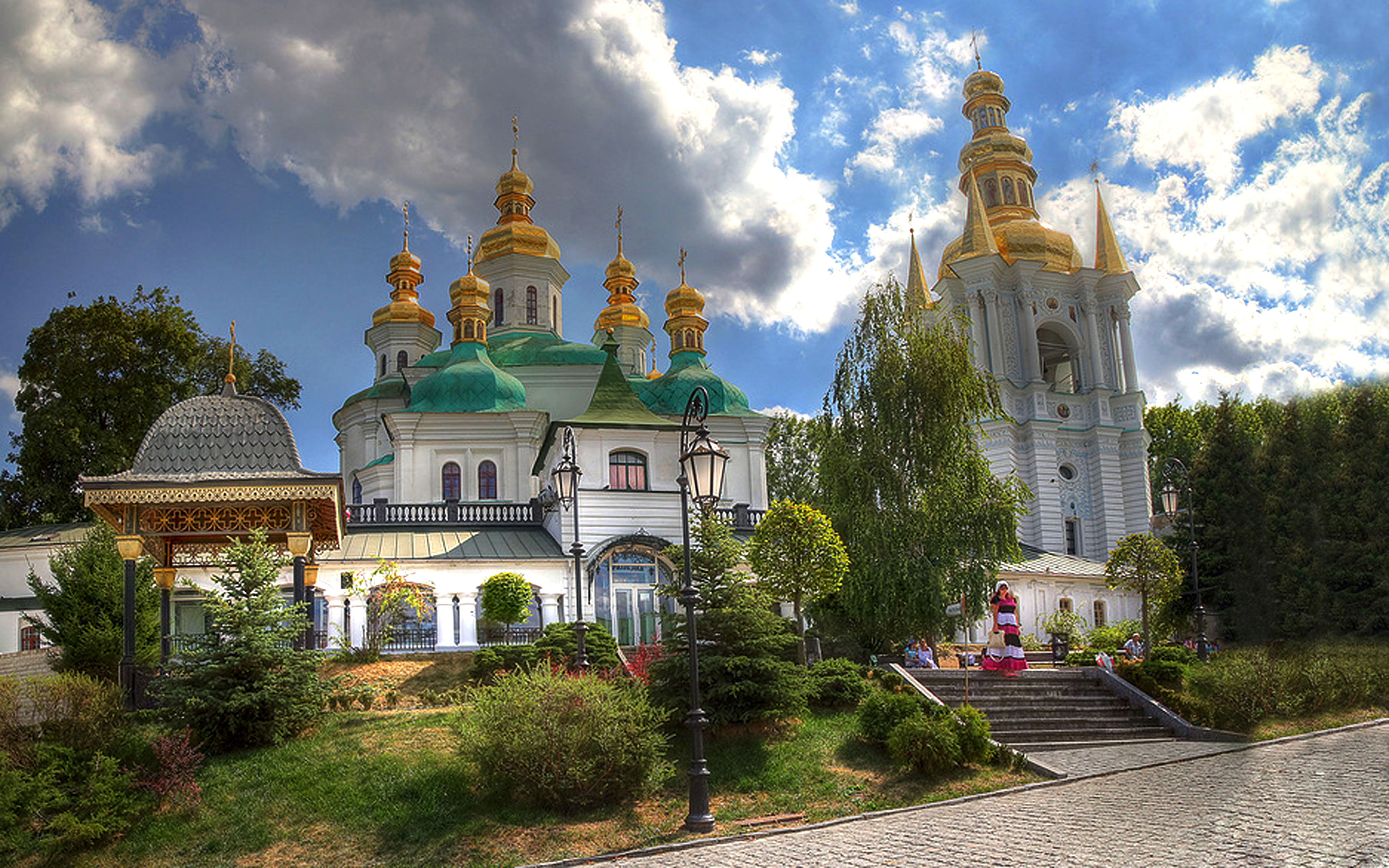 nature, outdoors, religion, cloud - sky, place of worship, lavra, building exterior, low angle view, monastery, plant, kiev, built structure, HD Wallpaper