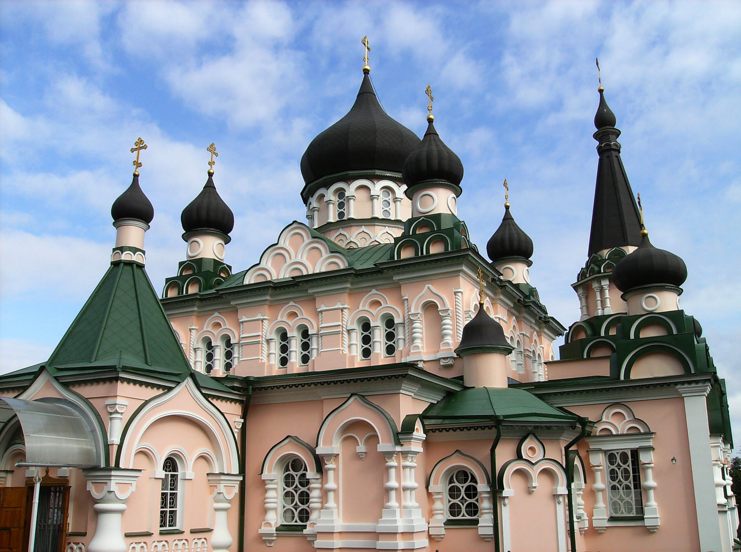 christianity, old, no people, religion, ornate, architecture, outdoors, photos, history, low angle view, cathedral, orthodox, cloud - sky, building, nature, HD Wallpaper