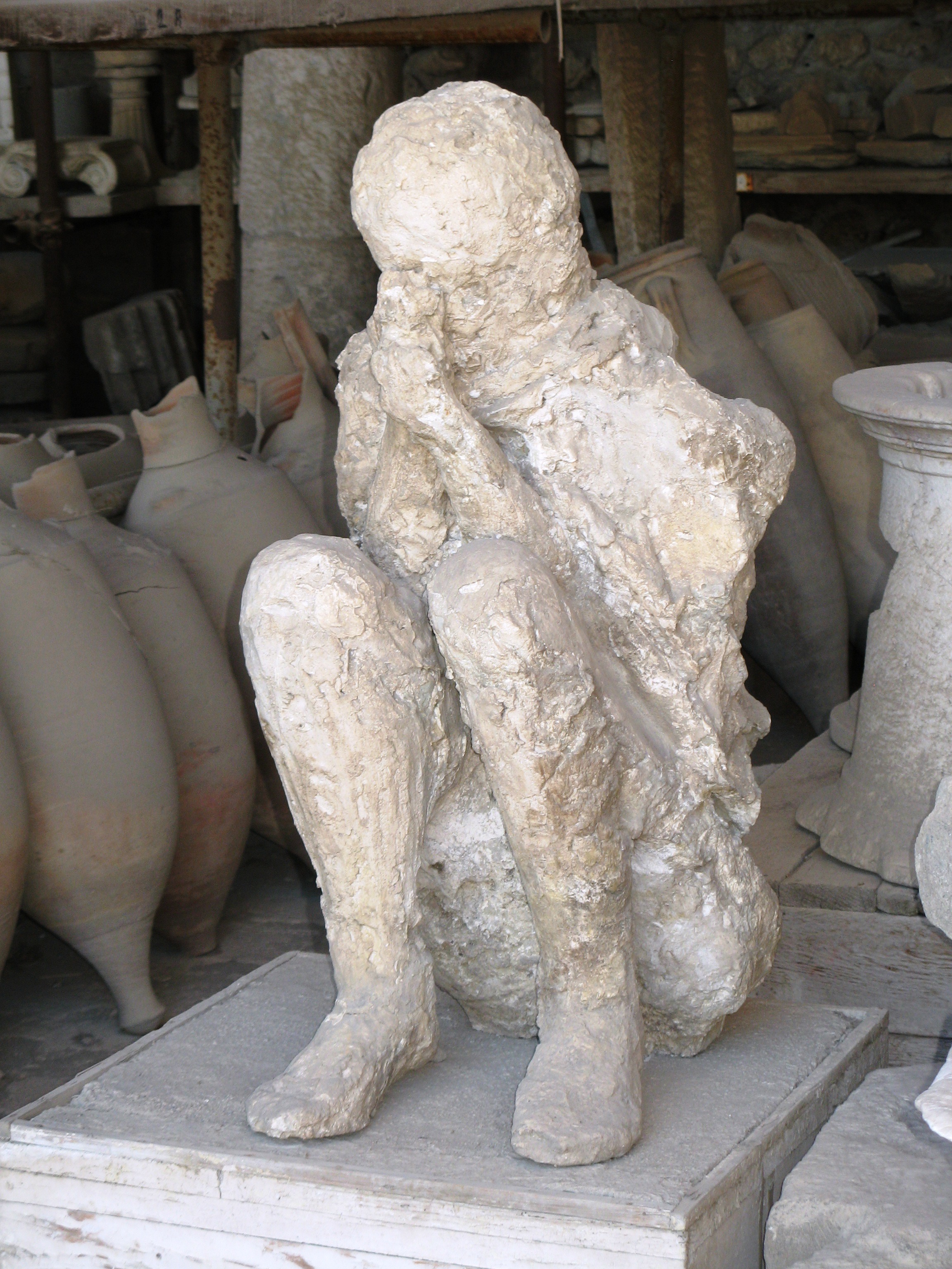 artwork, store, ancient, female likeness, for sale, carving - craft product, day, 2K, architecture, representation, sculpture, artistic, workshop, creative, Phone HD Wallpaper