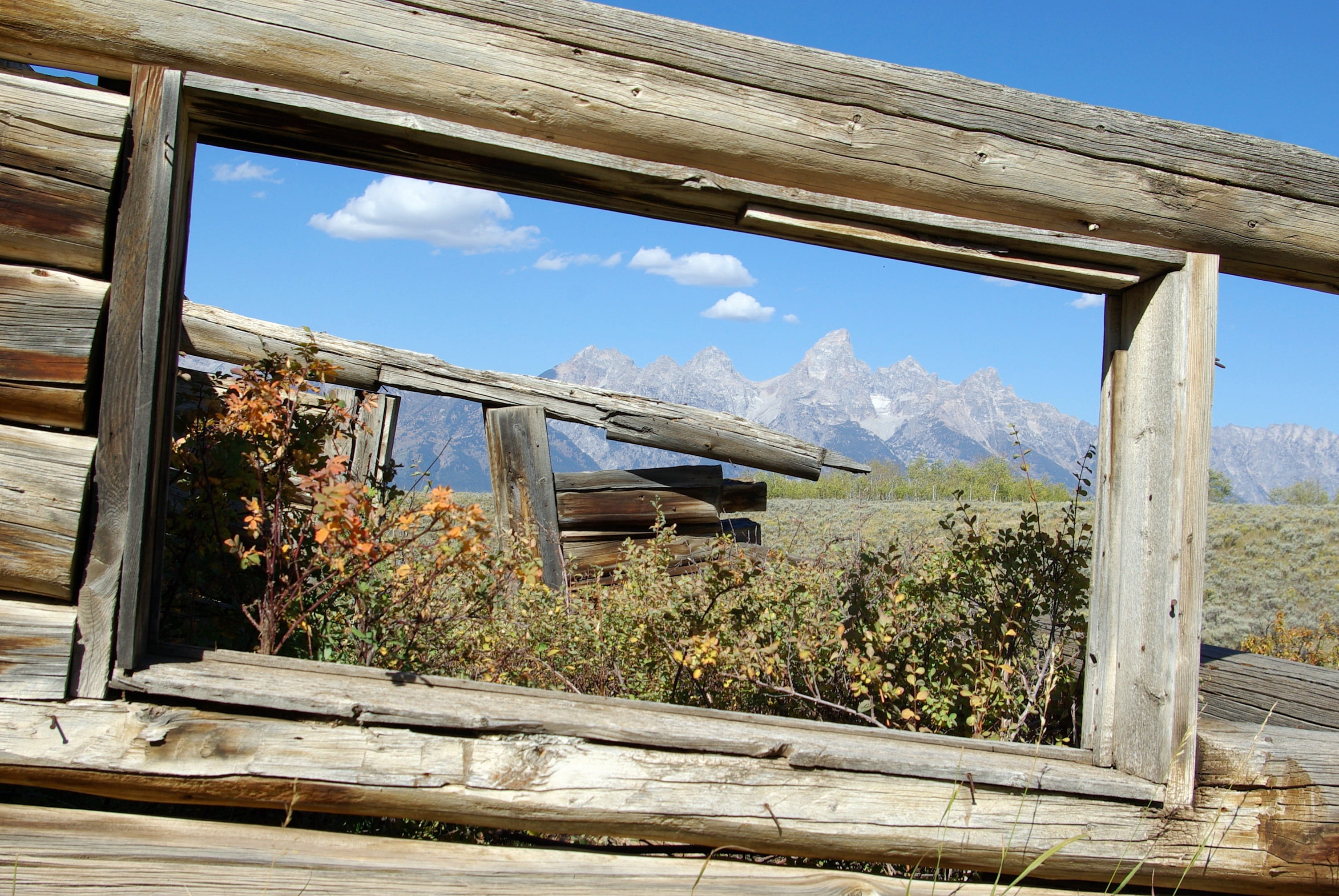 window, outdoors, park, built structure, obsolete, old, growth, building, grand, gros ventre, teton, mountain, cloud - sky, tree, rustic, national, house, HD Wallpaper