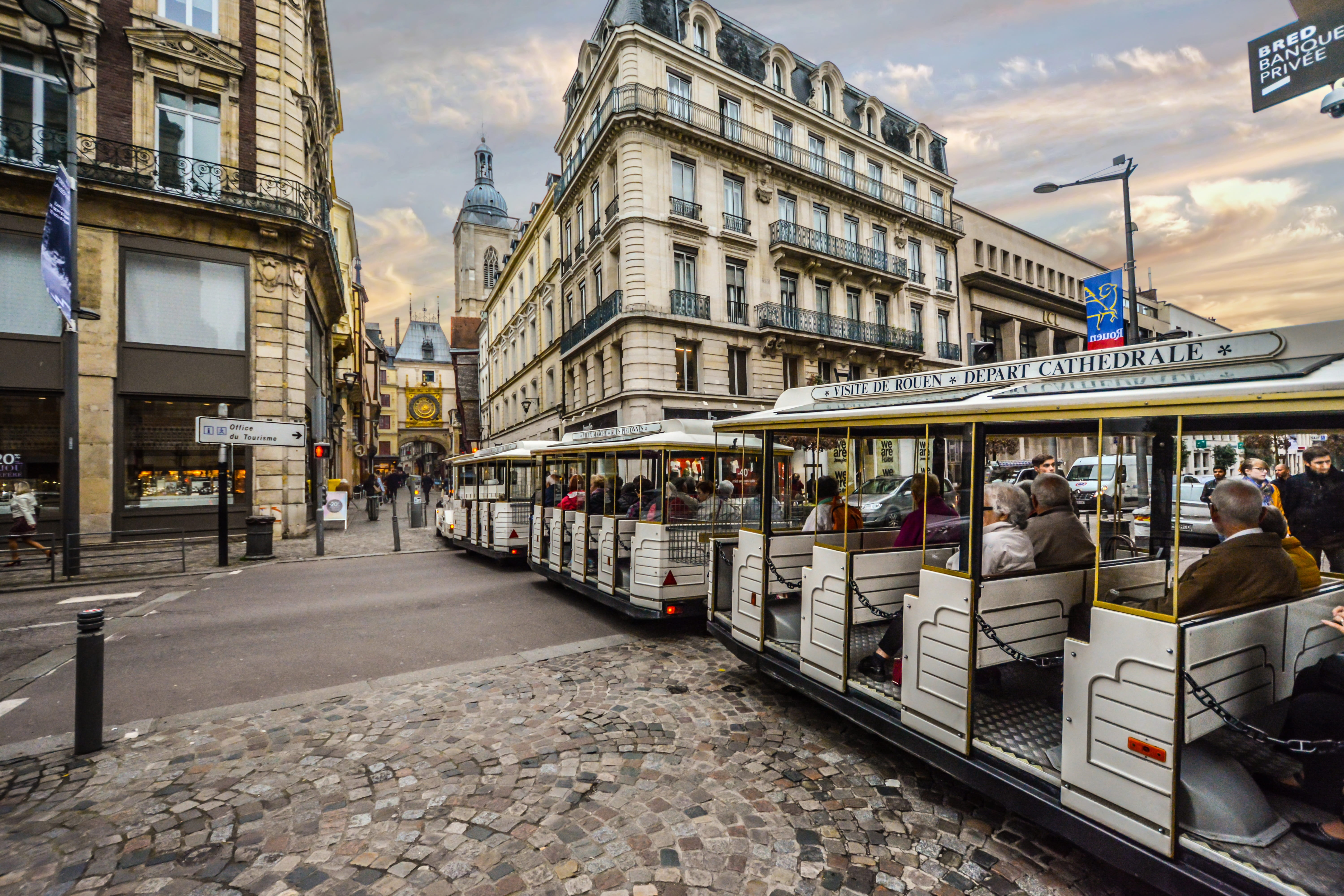 group of people, large group of people, urban, astronomical clock, horizontal plane, travel, real people, transportation system, city, tram, mode of transportation, HD Wallpaper