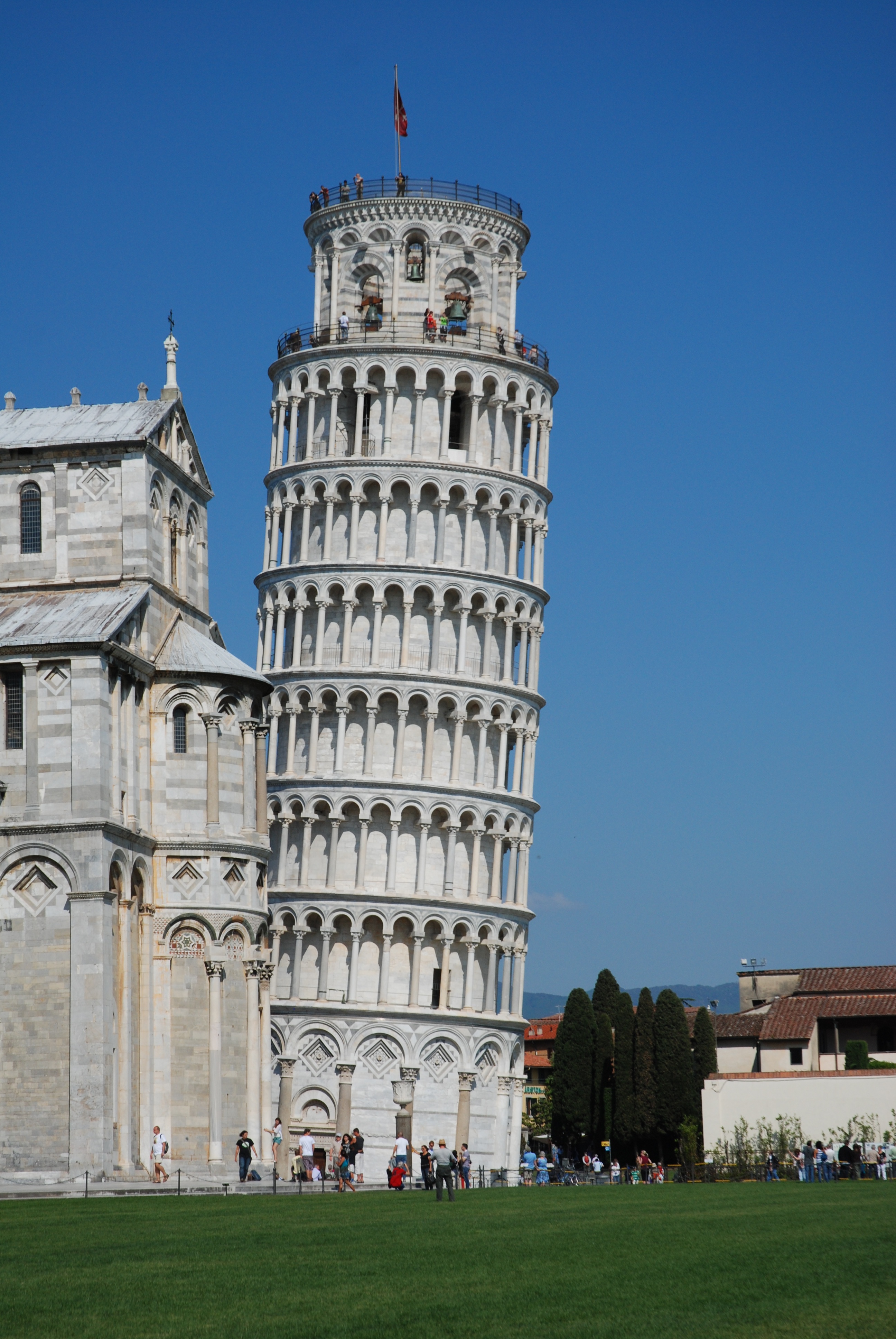 holiday, holidays, history, nature, tourism, italy, architecture, 4K, tour, the past, travel destinations, travel, group of people, the curve, tower, outdoors, Phone HD Wallpaper