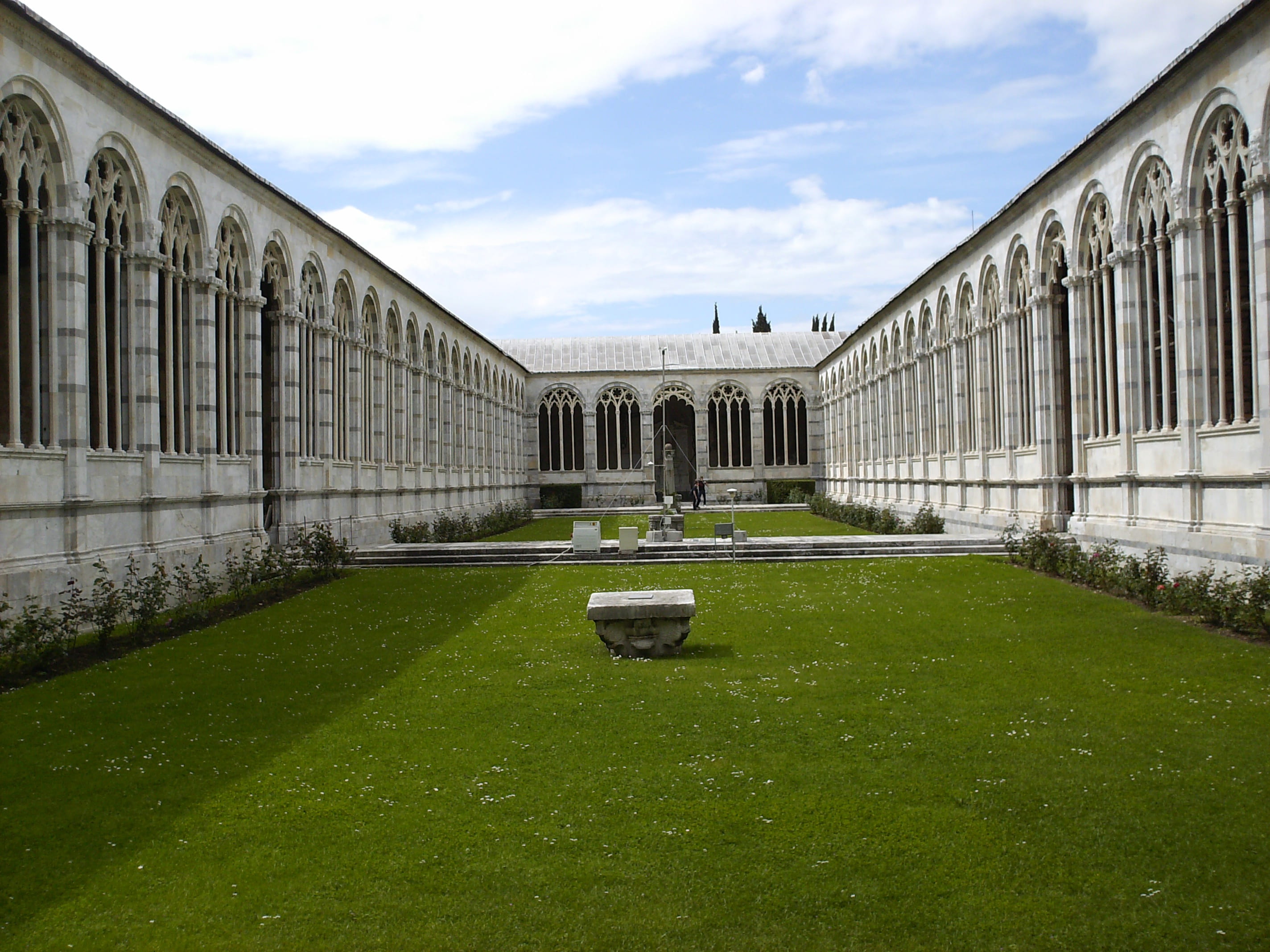 sunlight, history, cottage, green color, cemetery, camposanto monumentale, architectural column, italia, building exterior, architecture, europe, wall - building feature, HD Wallpaper
