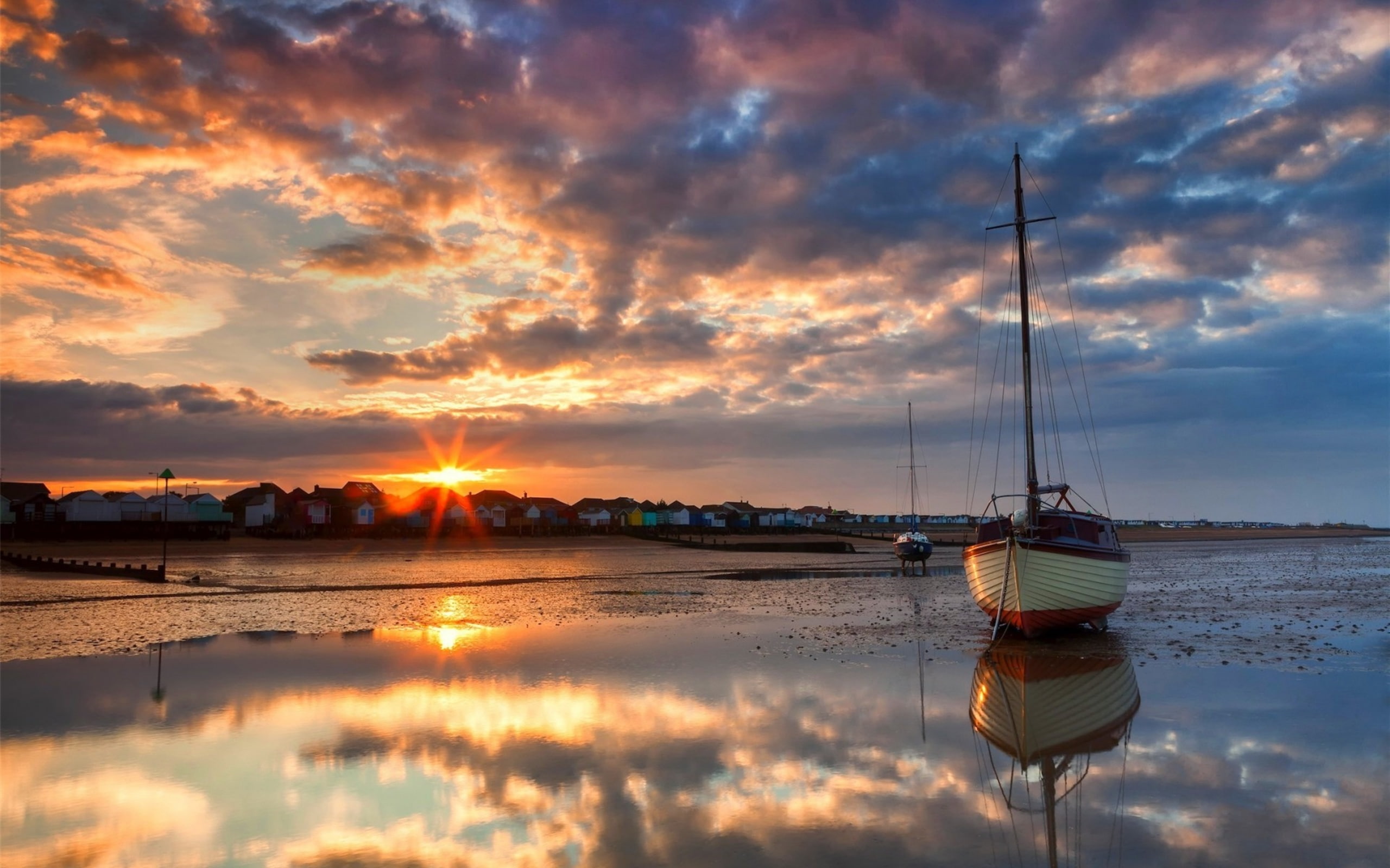 2K, clouds, sky, boat, water, sunset, harbor, bay, landscapes, lakes, ocean, sea, reflection, sunrise, HD Wallpaper