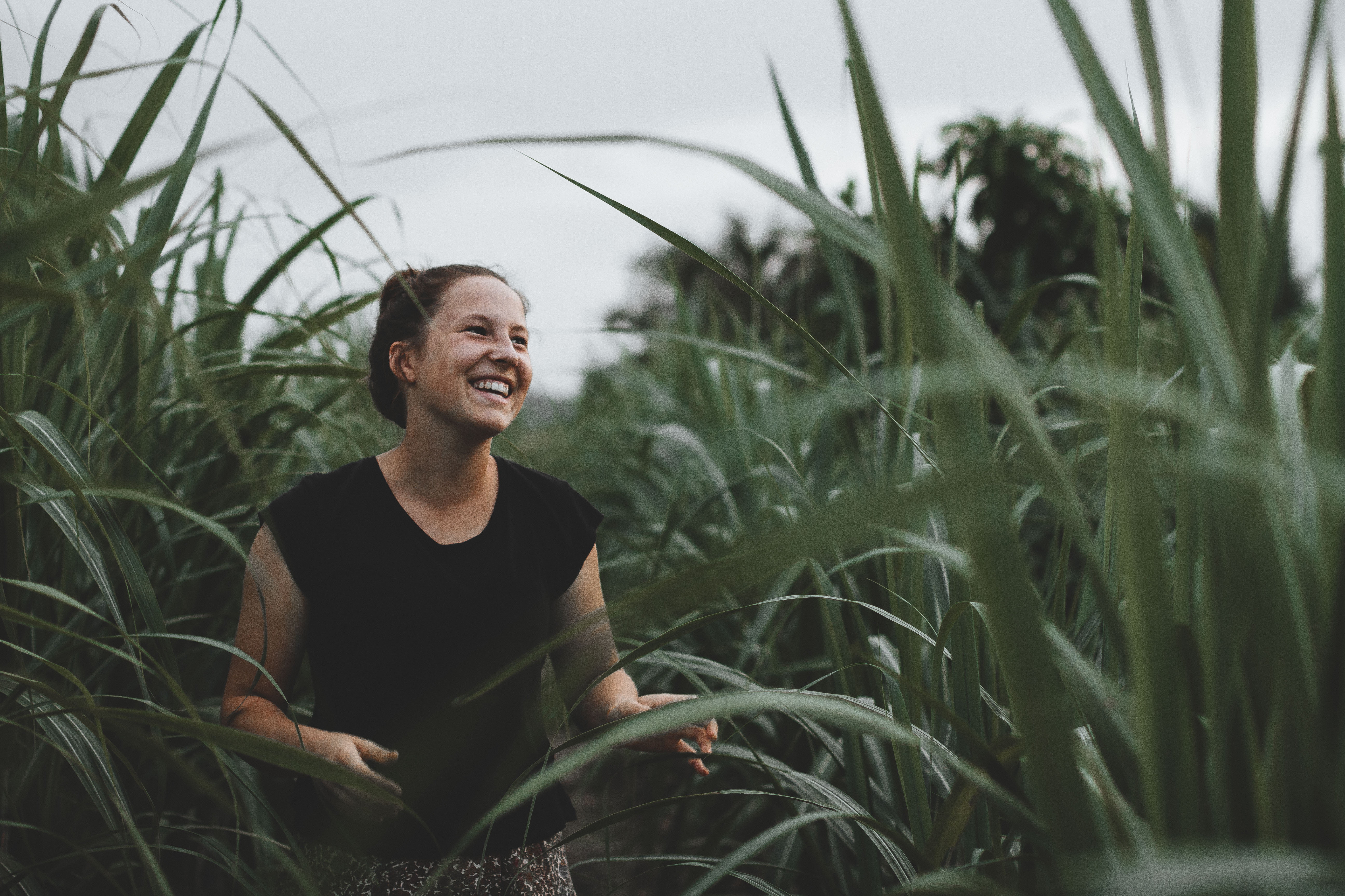 portrait, fun, woman, relaxation, smiling, leisure activity, contemplation, casual clothing, person, landscape, daylight, recreation, happy, land, vacation, HD Wallpaper