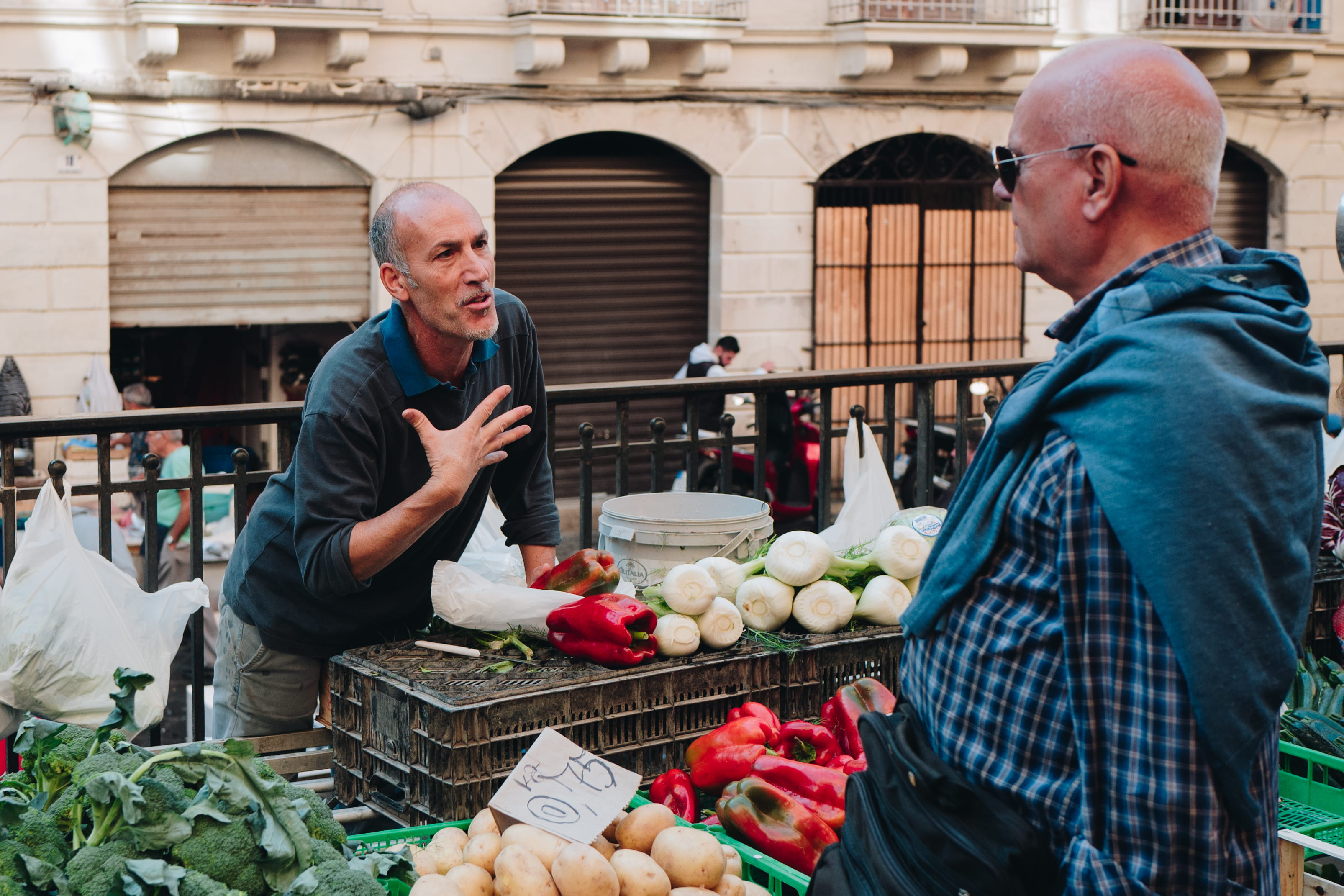 mature adult, sicily, la pescheria, males, architecture, senior adult, freshness, fruit, adult, food, stall, men, retail, building exterior, food and drink, HD Wallpaper