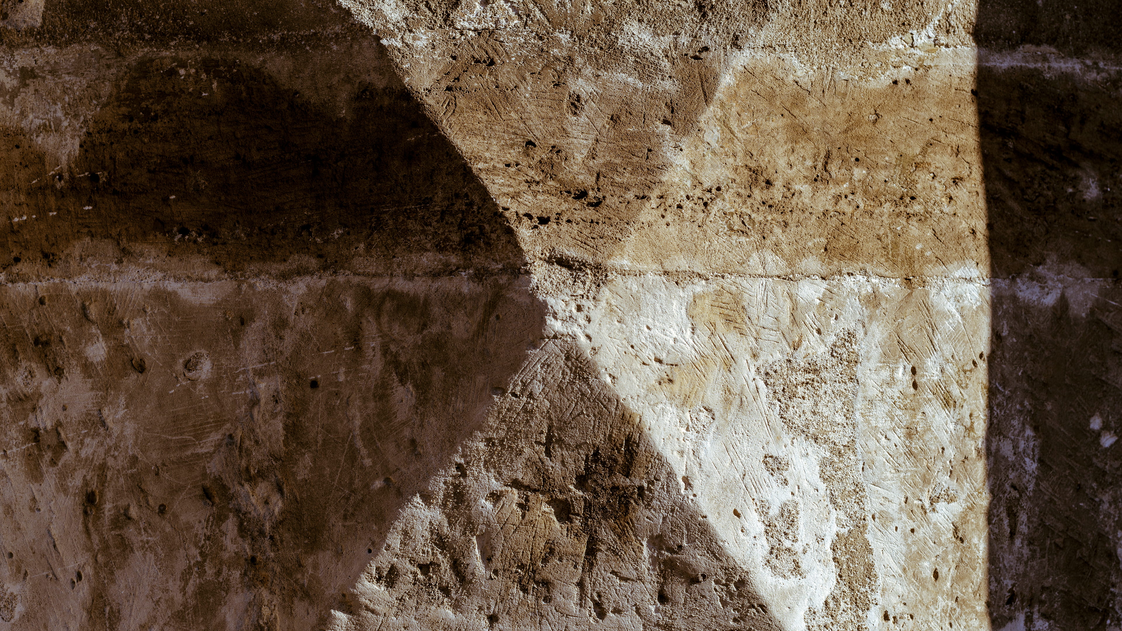 concrete, building exterior, outdoors, built structure, architecture, sunlight, diamond, old, damaged, no people, catania, the past, wall, stone wall, weathered, HD Wallpaper