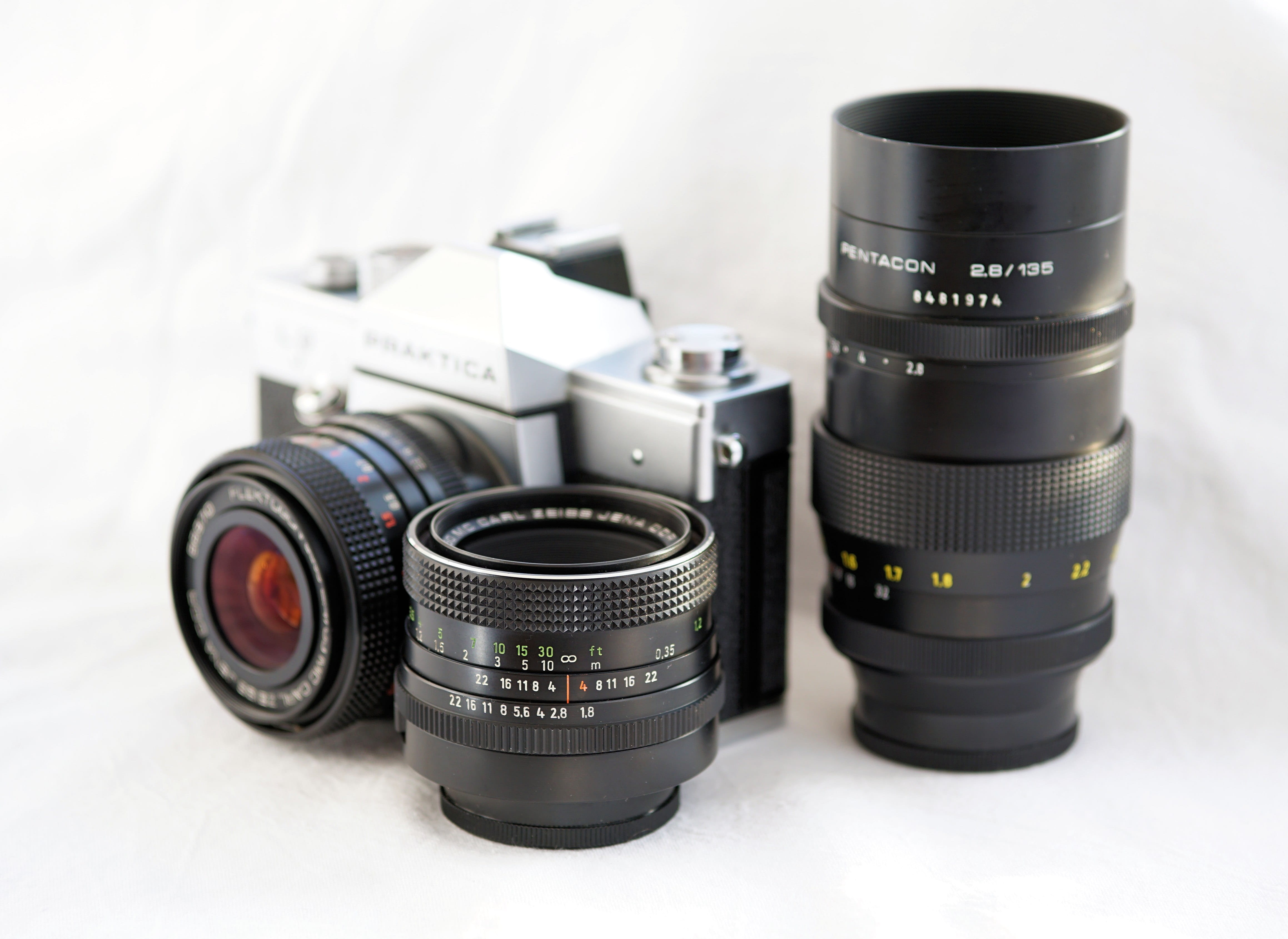 lens - eye, studio shot, the media, classic, optics, Photograph, photo, photo camera, close-up, lens - optical instrument, 4K, equipment, zoom lens, modern, HD Wallpaper