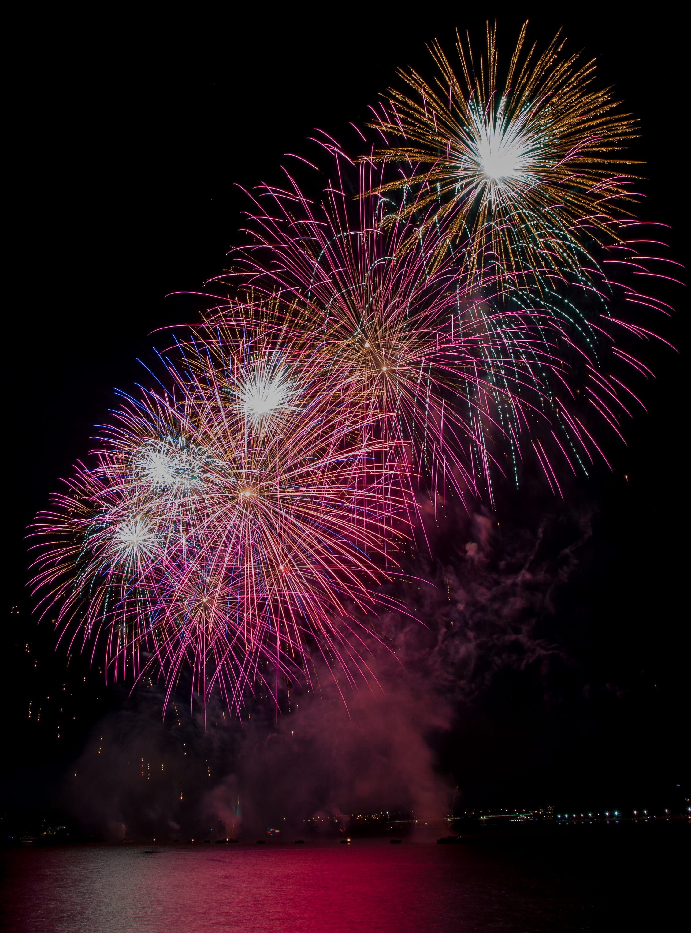 night, firework - man made object, celebration, sparks, 2K, motion, canberra, multi colored, australia, glowing, firework, light, firework display, smoke - physical structure, Phone HD Wallpaper