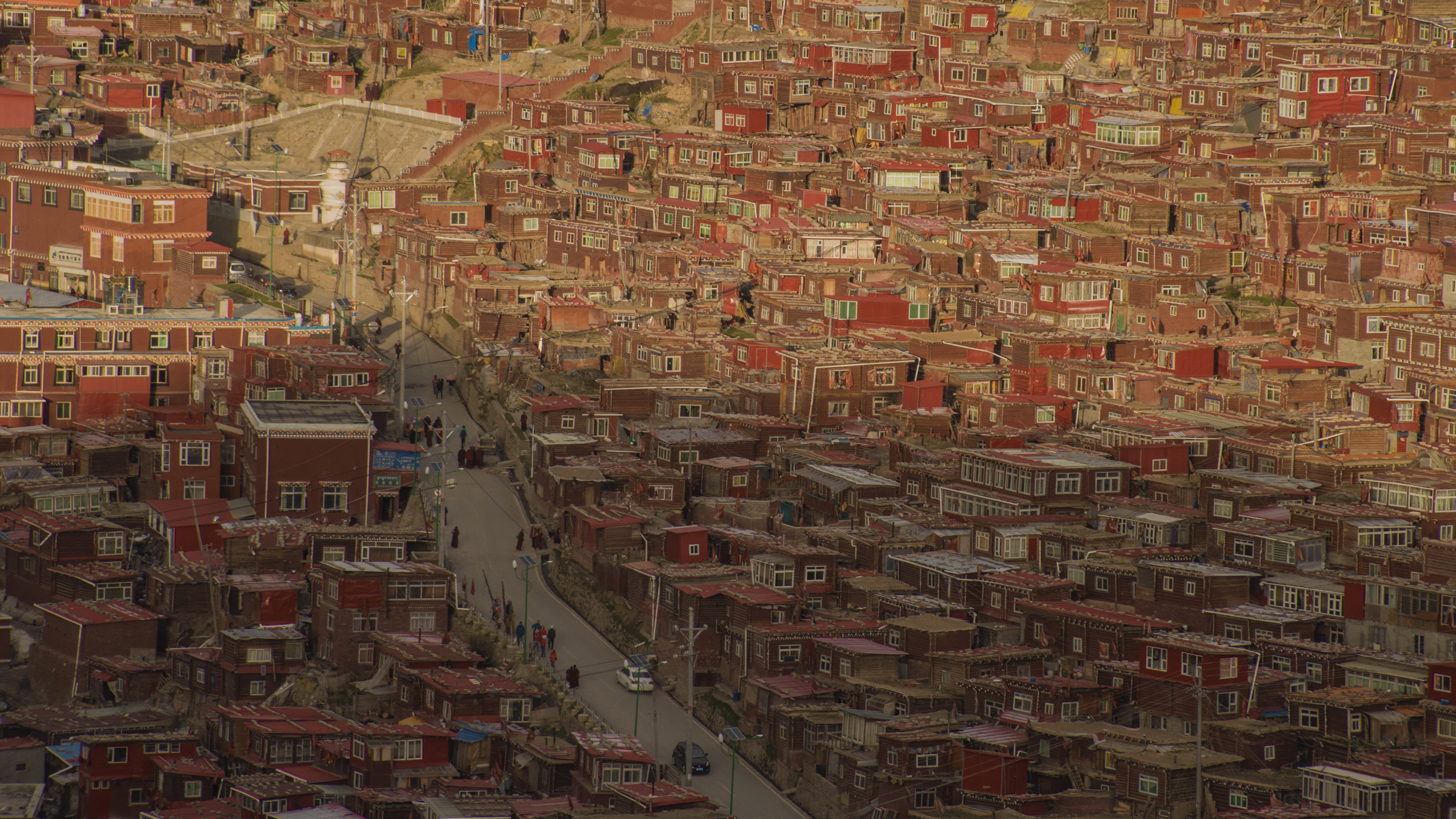 china, town, sertar, day, cityscape, high angle view, city, building exterior, tibet, architecture, apartment, no people, aerial view, travel, built structure, HD Wallpaper