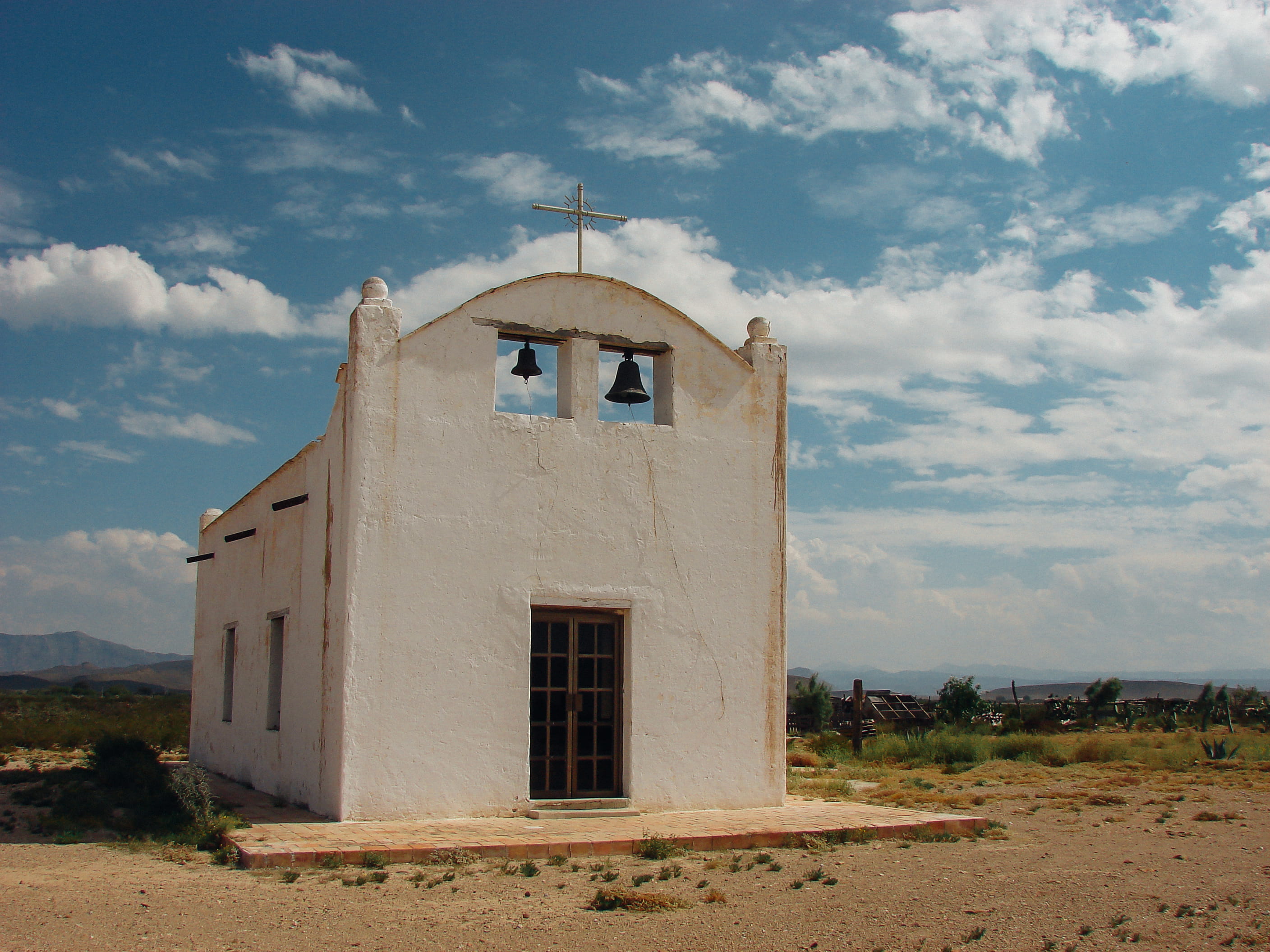 window, no people, building, church, history, 2K, built structure, landscape, rancho, coahuila, building exterior, belief, rural, mexico, sky, christian, HD Wallpaper