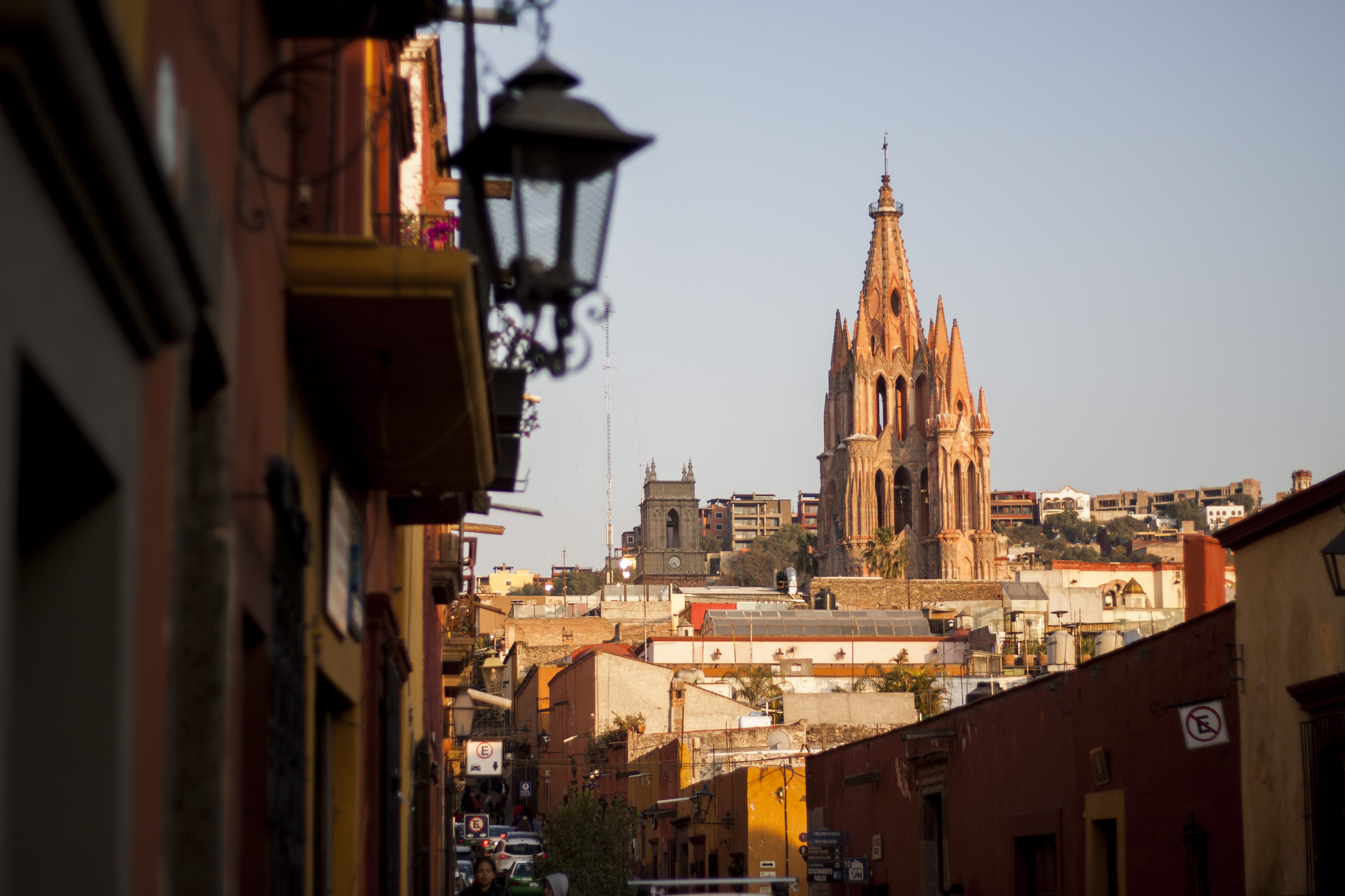 colonial, day, spirituality, houses, san miguel de allende, church, place of worship, tower, no people, building exterior, architecture, city, belief, travel destinations, HD Wallpaper
