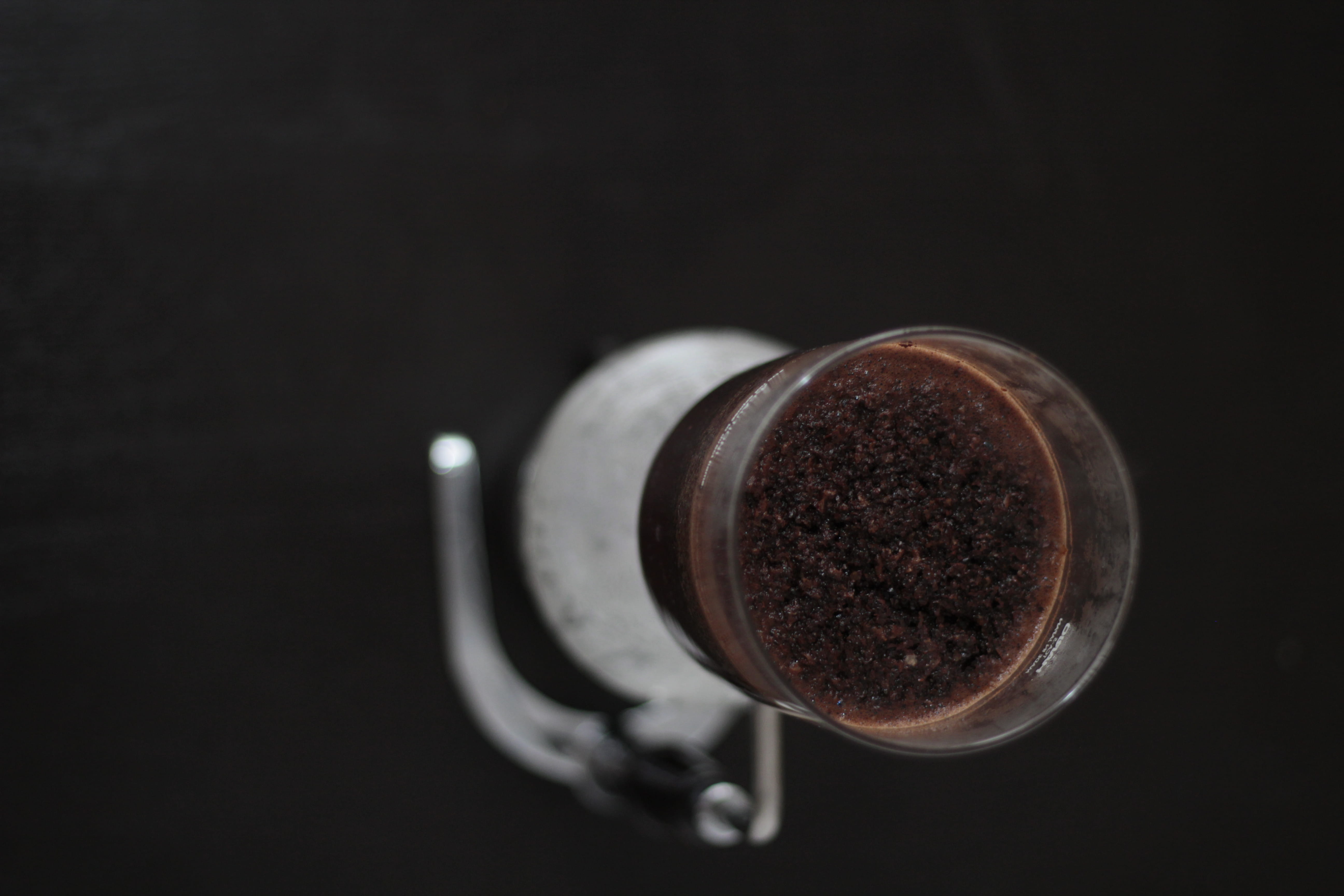 syphon, container, directly above, drink, spoon, healthy eating, 5K, still life, kitchen utensil, jar, black background, teaspoon, coffee, food and drink, HD Wallpaper