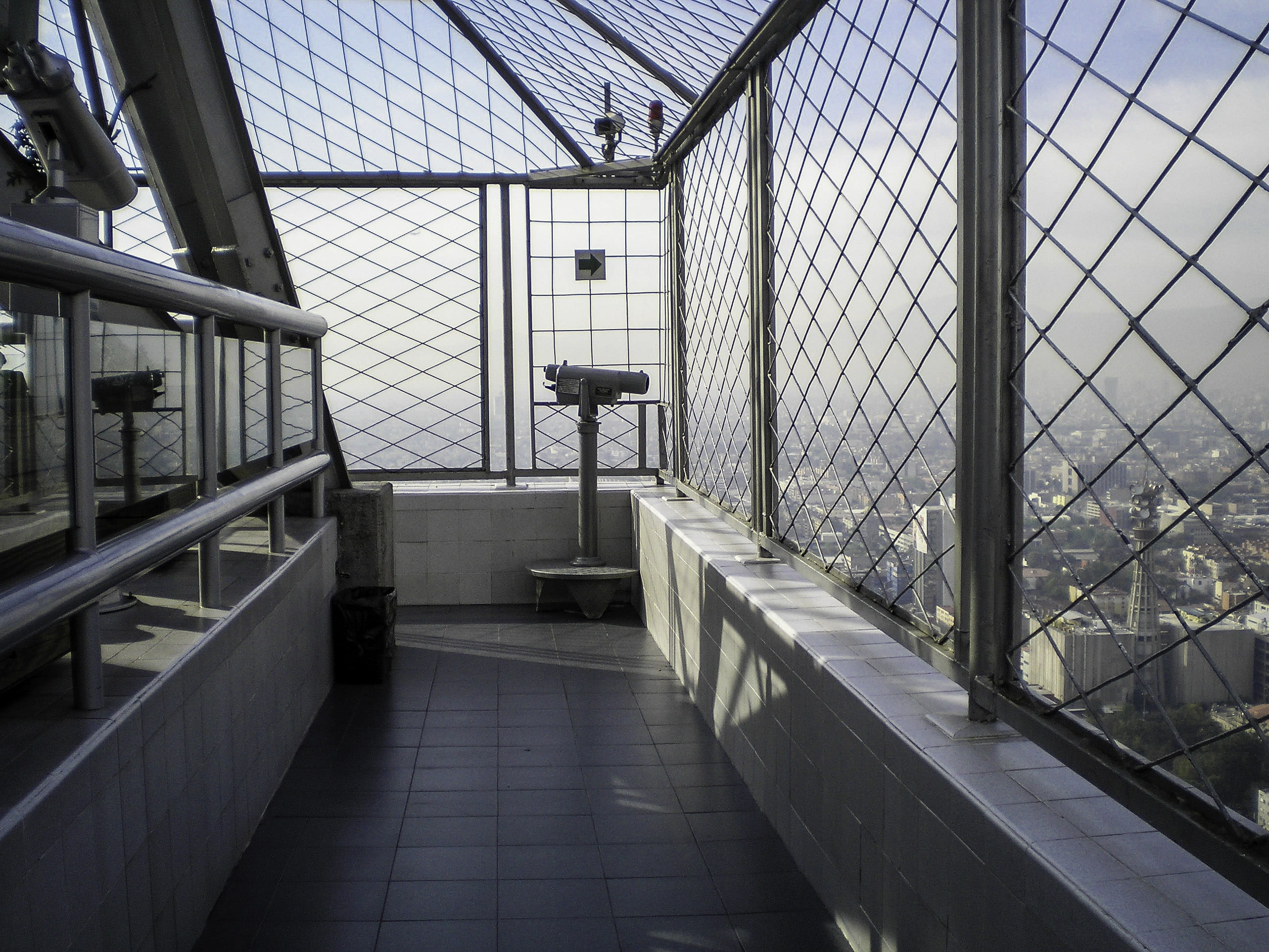 Deck, glass - Material, city, protection, Mexico City, day, obsesrvation, fence, steel, prison, staircase, Torre Latinoamericana, absence, mexico, urban Scene, HD Wallpaper