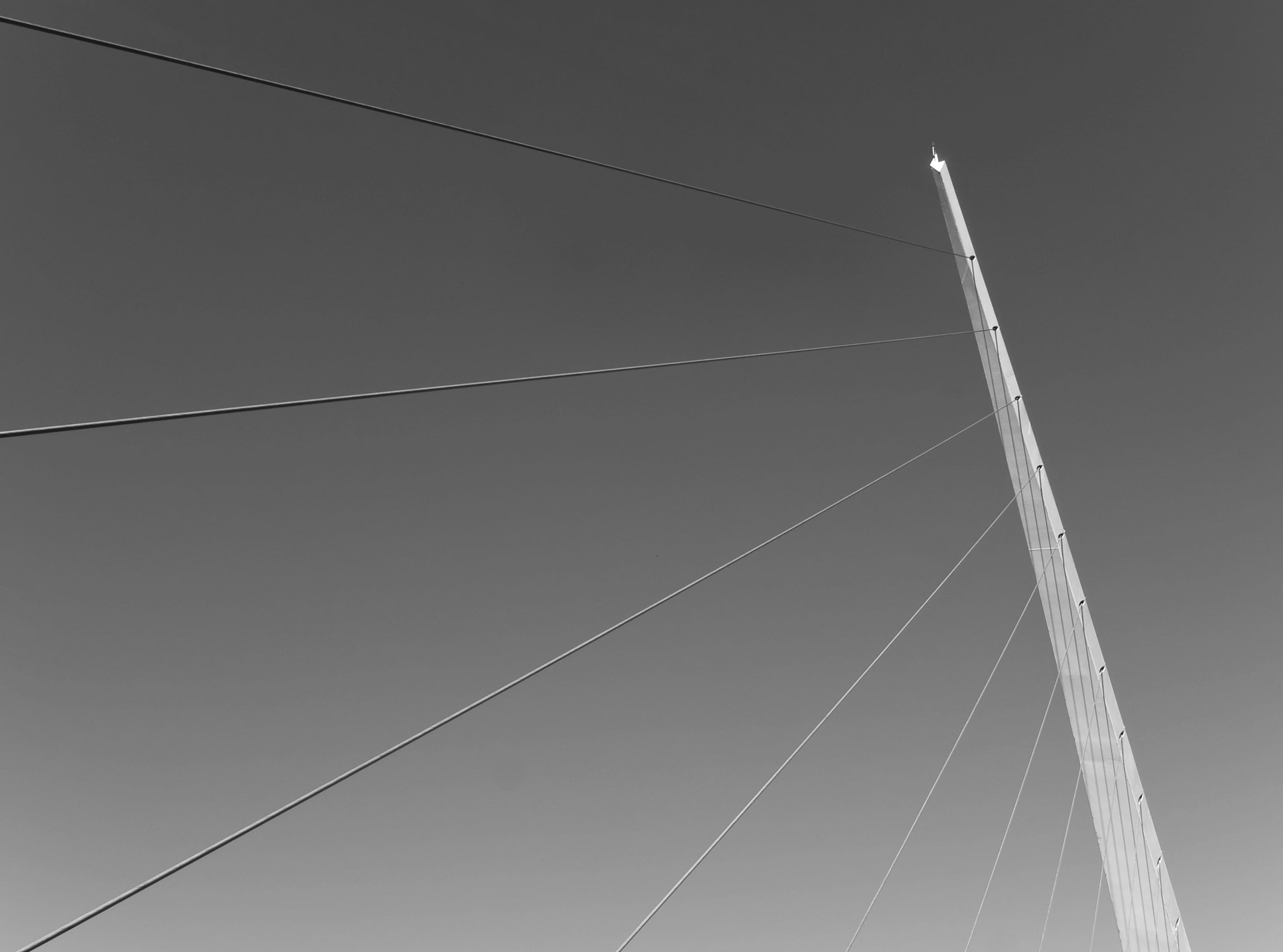 vapor trail, mode of transportation, minimalism, arquitecture, shadows, low angle view, buenos aires, blackandwhite, sky, day, no people, parallel, lines, HD Wallpaper