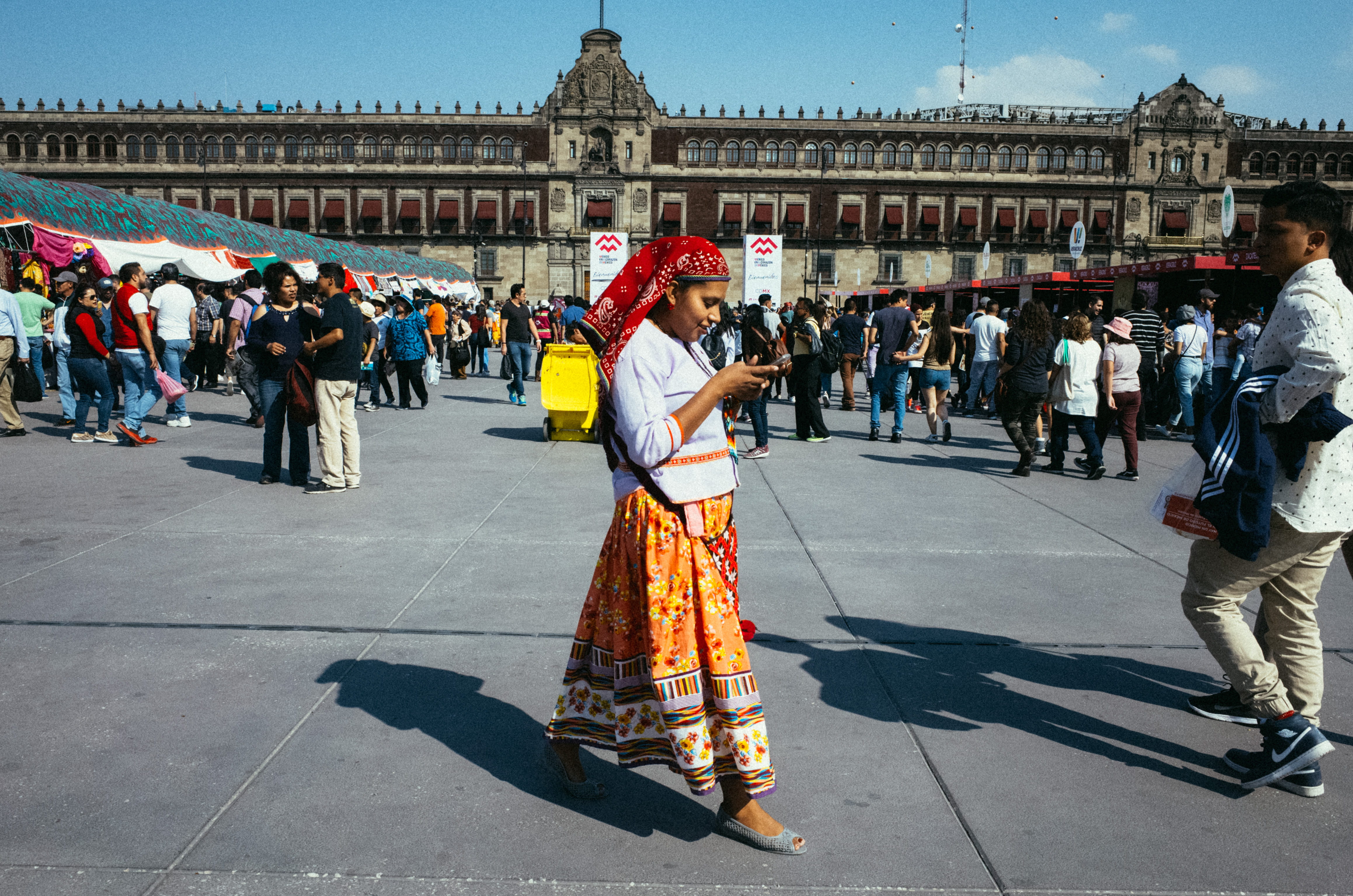 adult, street performer, spectator, people, performance, colorful, architecture, men, ciudad de mexico, red, walking, wearing, leisure activity, color, HD Wallpaper