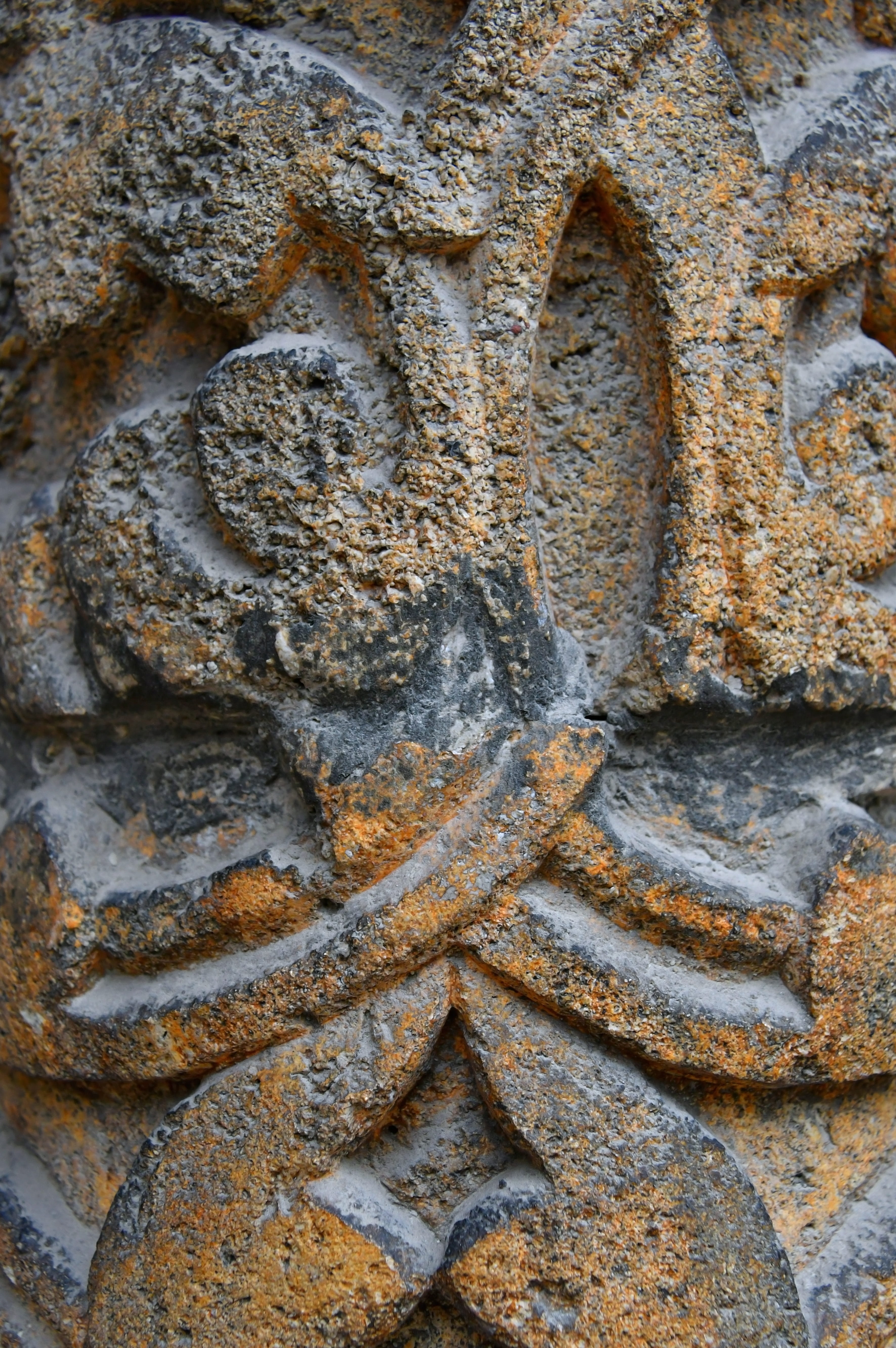 5K, texture, close-up, art and craft, backgrounds, design, ornate, sculpture, wall - building feature, art, bas relief, no people, ruined, ornate column, Phone HD Wallpaper