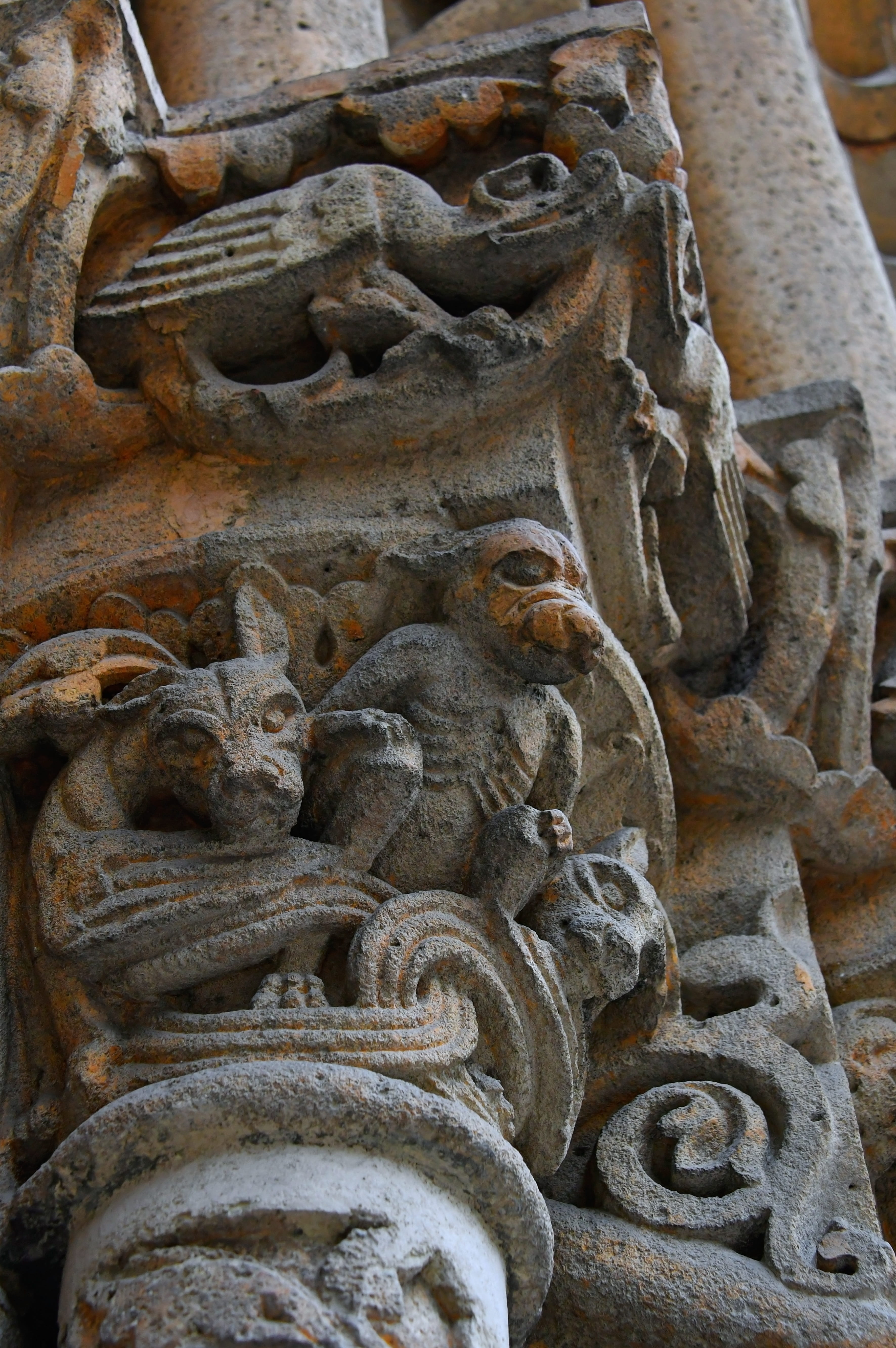stone material, stone ornamentation, art, texture, ornament, carving, background, religion, statue, stone, creativity, fancy, art and craft, pillar of stone, Phone HD Wallpaper