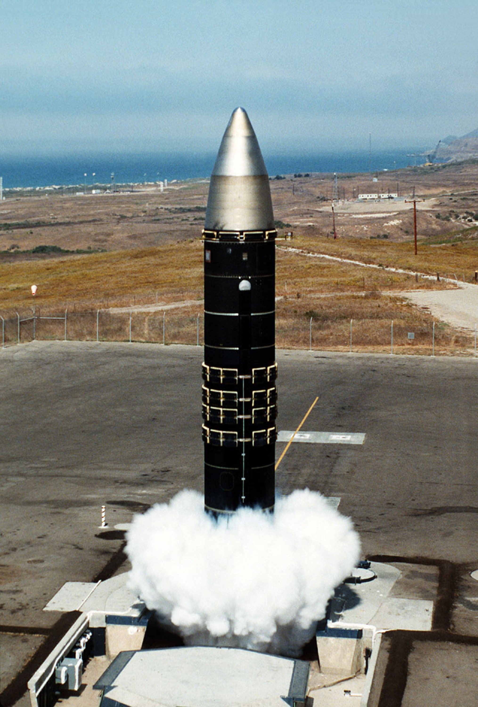2K, peacekeeper, icbm, nuclear, wepons, Phone HD Wallpaper