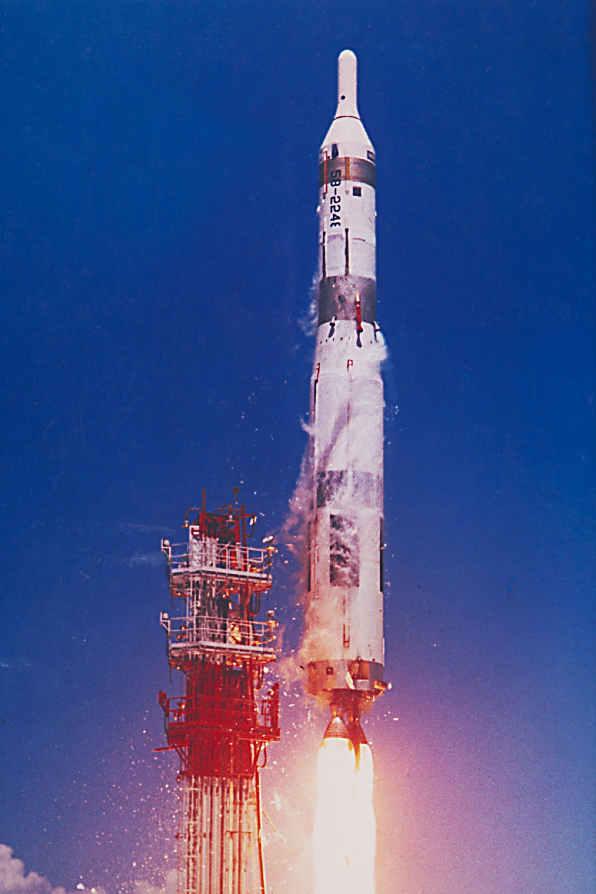 2K, wepons, 2000x3000, nuclear, titan 1icbm, Phone HD Wallpaper