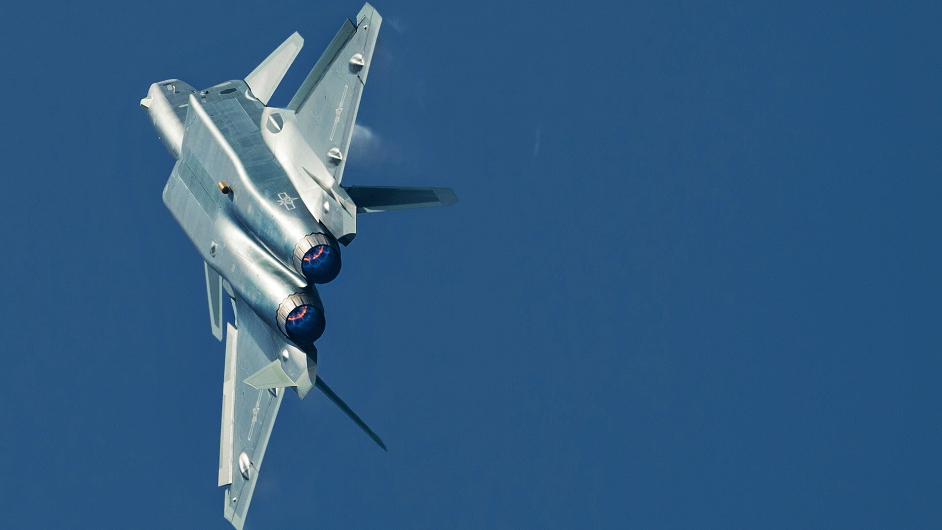 copy space, airplane, on the move, low angle view, outdoors, military, single object, nature, day, aircraft, motion, mode of transportation, fighter plane, HD Wallpaper