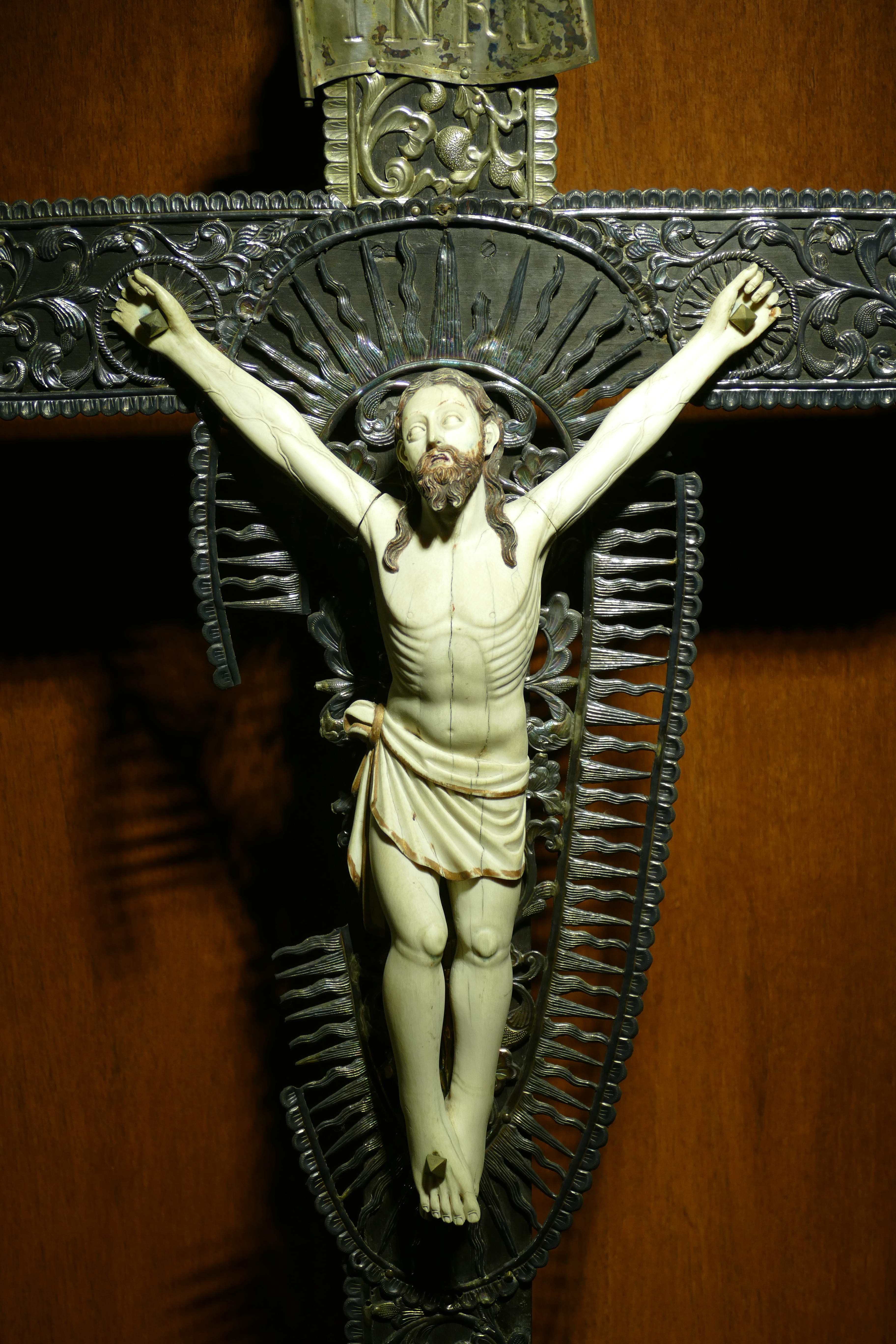 sculpture, christian, creativity, place of worship, indoors, Jesus, carved, spirituality, history, Religion, craft, female likeness, figure, arms raised, Phone HD Wallpaper