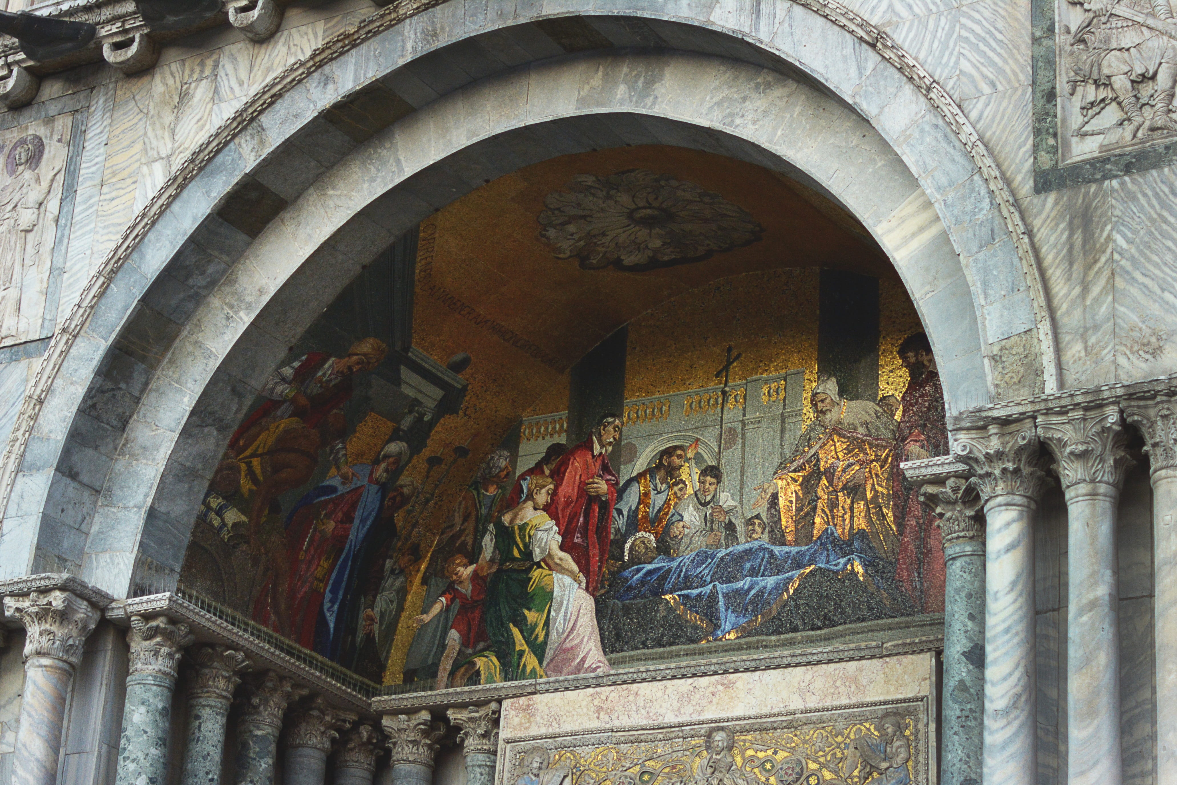 Venice, 4K, the holy, death, art and craft, monument, brand, religion, place of worship, spirituality, built structure, day, venice, faith, jesus, history, HD Wallpaper