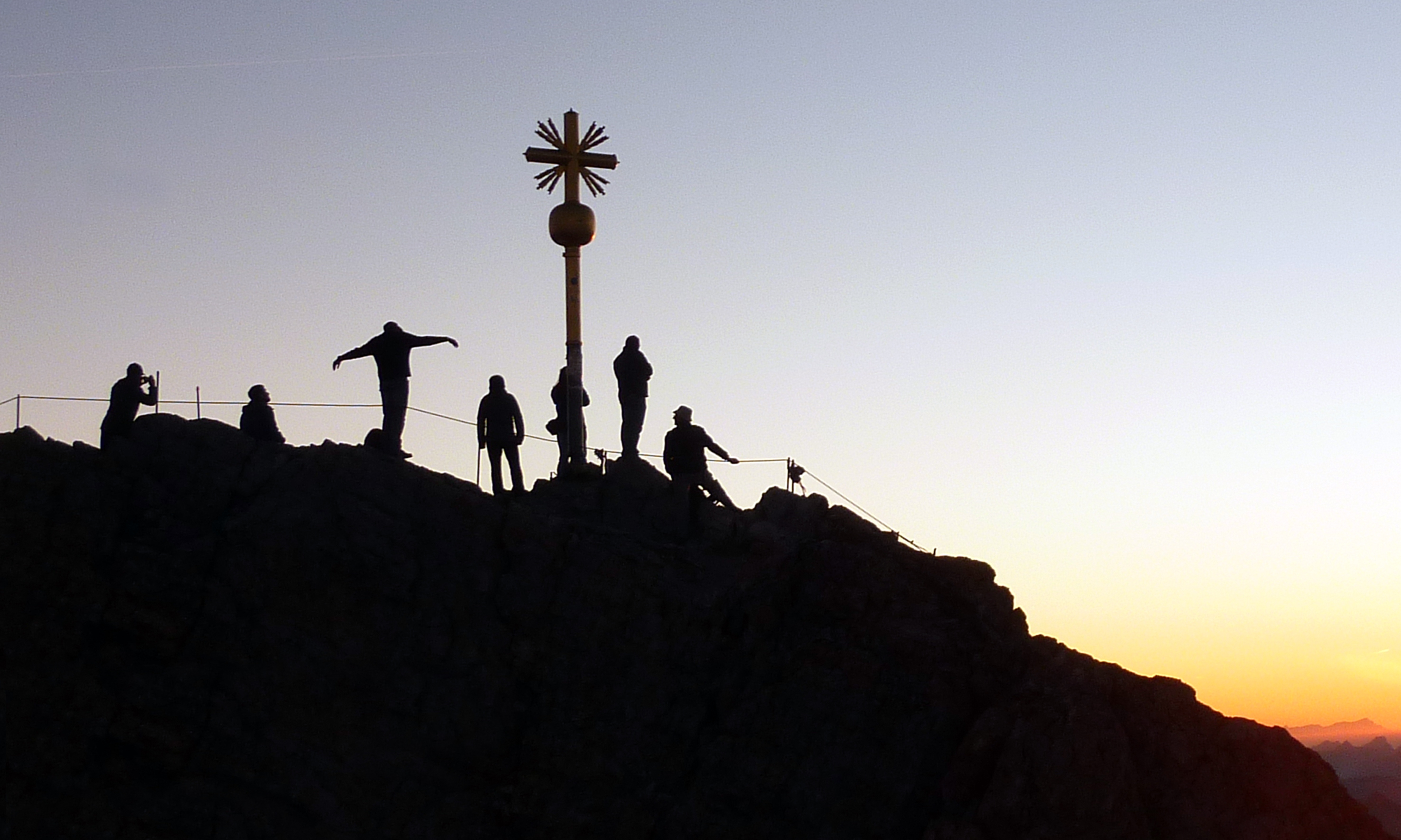 climb, people, dom, mountaineering, real people, outdoors, landscape, group of people, sunrise, human, mountain landscape, 5K, lifestyles, adult, HD Wallpaper