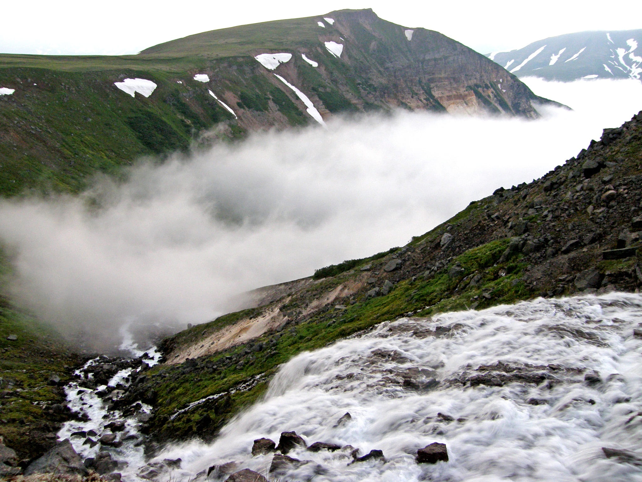 mountains, no people, snow, solid, landscape, mountain stream, flowing water, non-urban scene, motion, highlands, water, rock, the snow, kamchatka, fog, HD Wallpaper