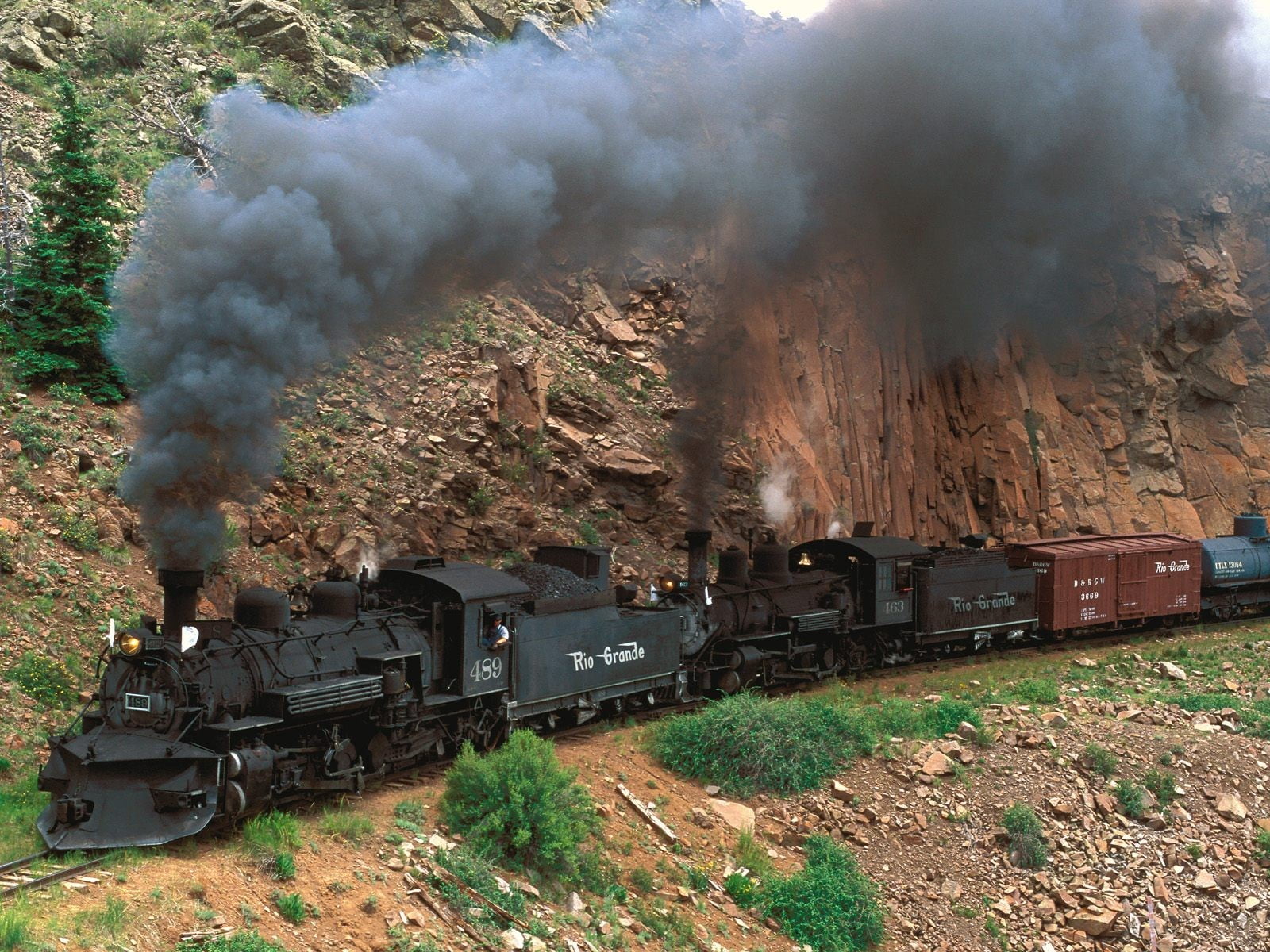 coal, travel, pollution, railroad Track, locomotive, smoke - Physical Structure, Mountain, industry, day, fire - Natural Phenomenon, motion, railroad Car, HD Wallpaper