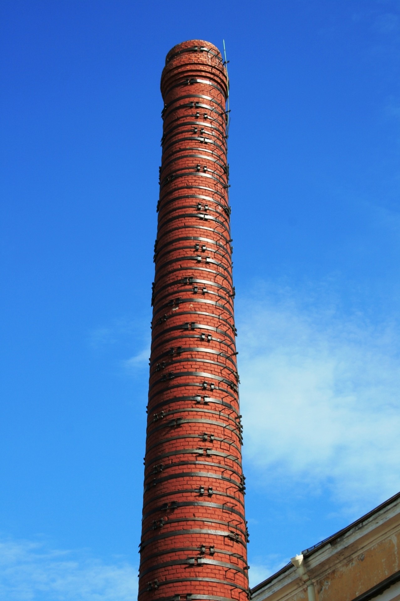 nature, low angle view, sunlight, building exterior, factory, pattern, smokestack, no people, rusty, red, industry, sky, blue, outdoors, tower, smoke stack, Phone HD Wallpaper