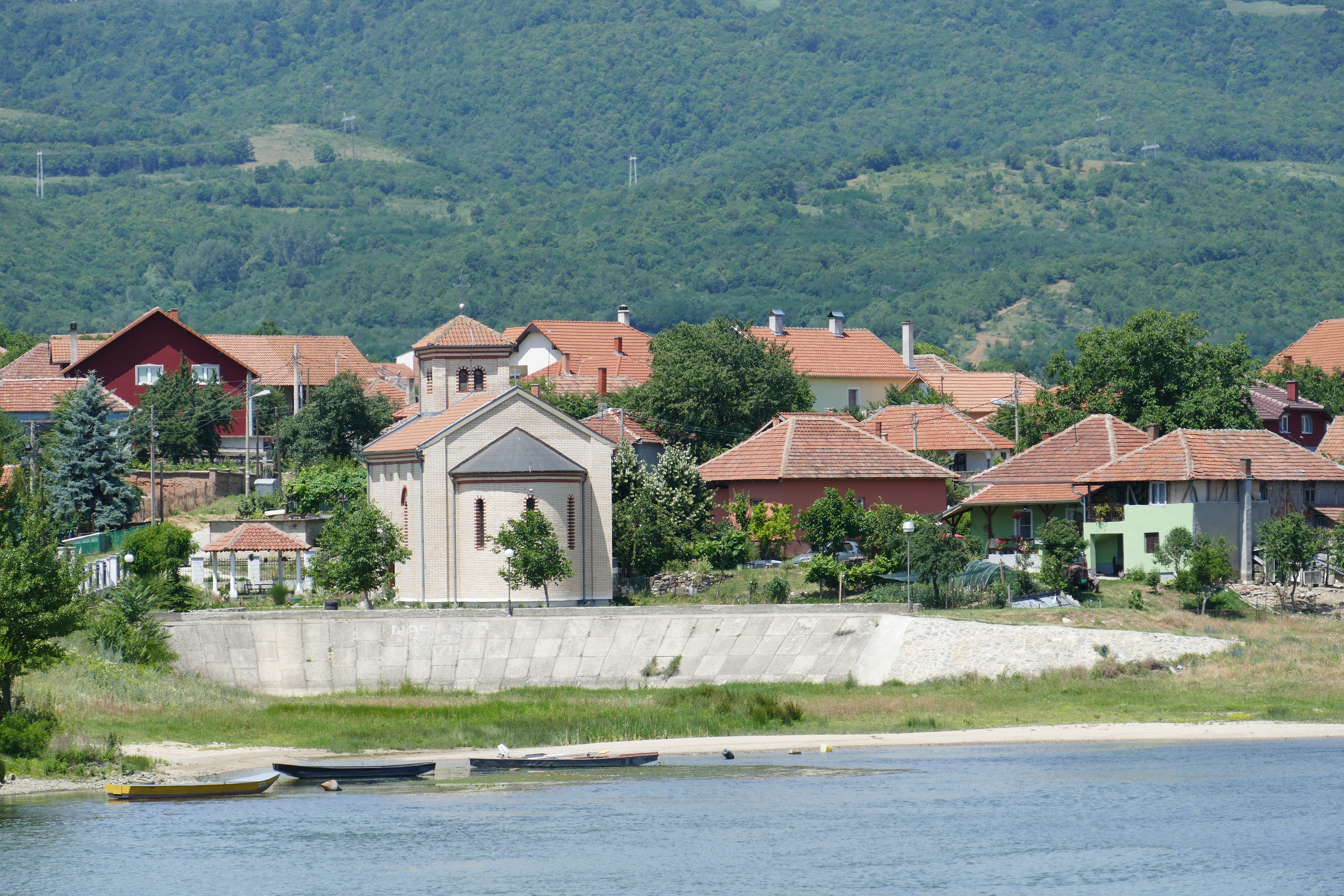 water, waterfront, tree, no people, house, danube, landscape, danube canyon, danube cruise, residential district, iron gate, village, built structure, roof, HD Wallpaper