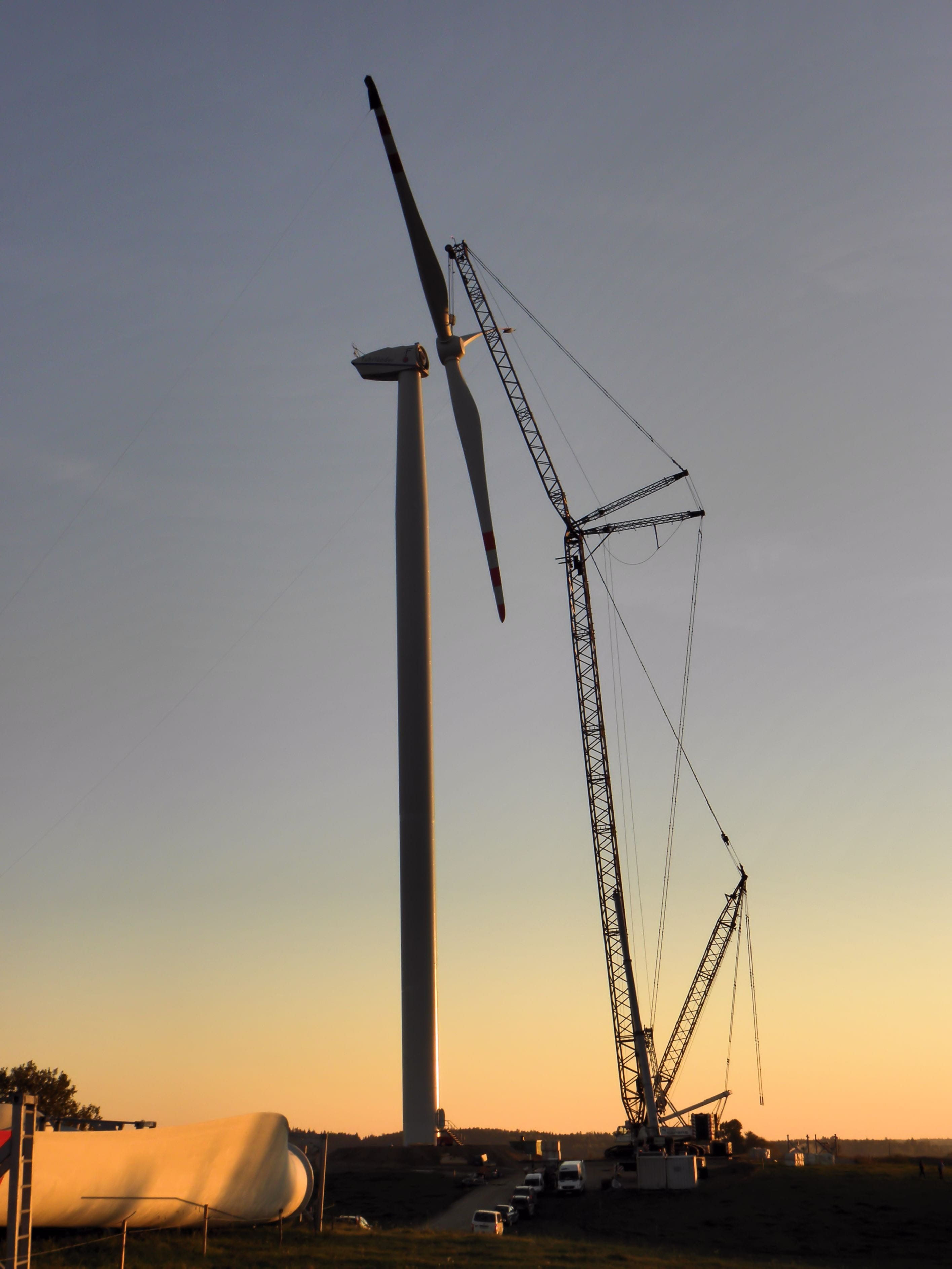 2K, Science, industry, renewable energy, no people, development, construction industry, wind power, crane - construction machinery, clear sky, wind turbine, Phone HD Wallpaper