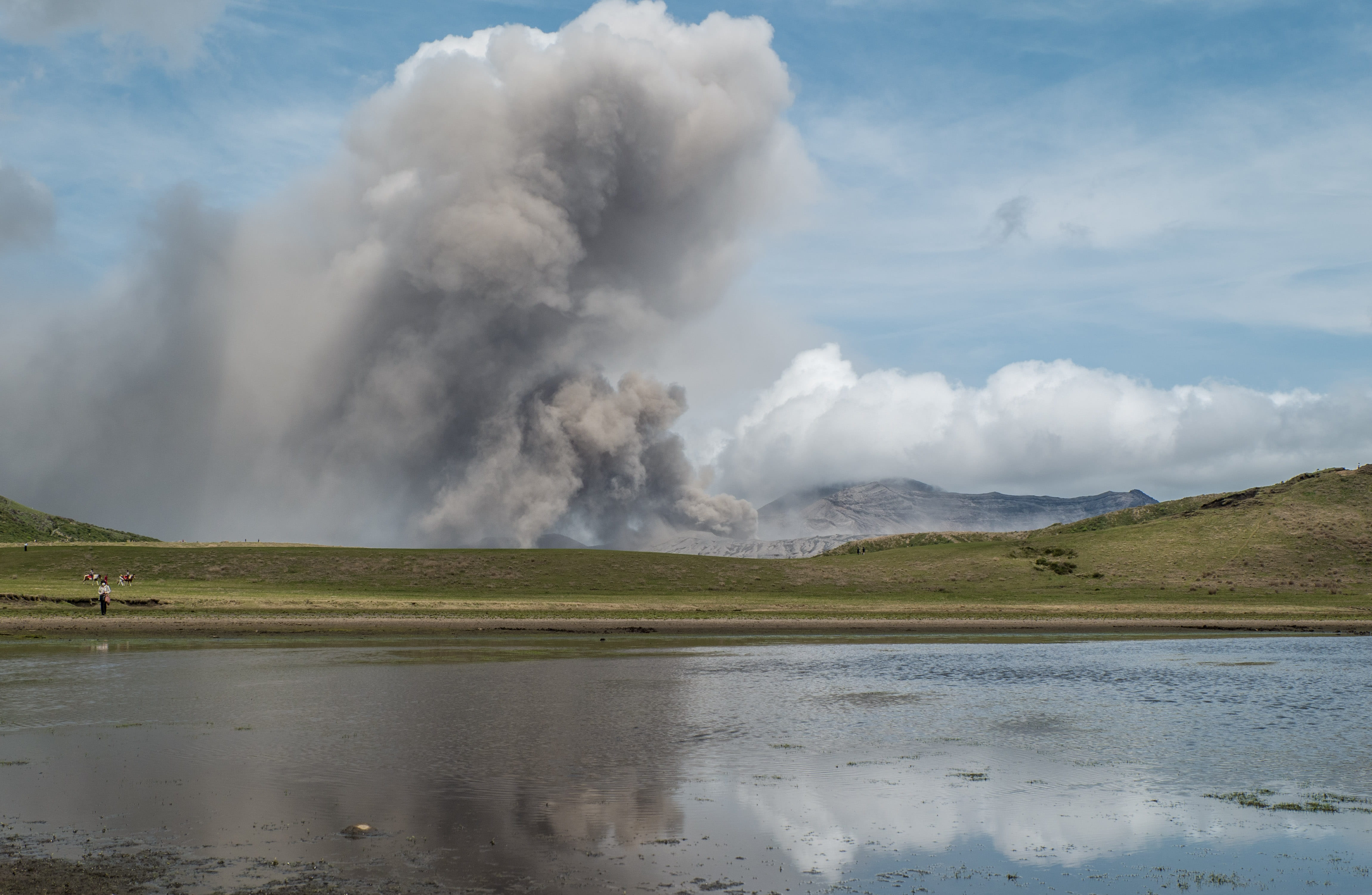 water, Volcano, eruption, scenics - nature, Lake, landscape, geology, outdoors, day, environment, steam, 4K, land, power in nature, smoke - physical structure, HD Wallpaper