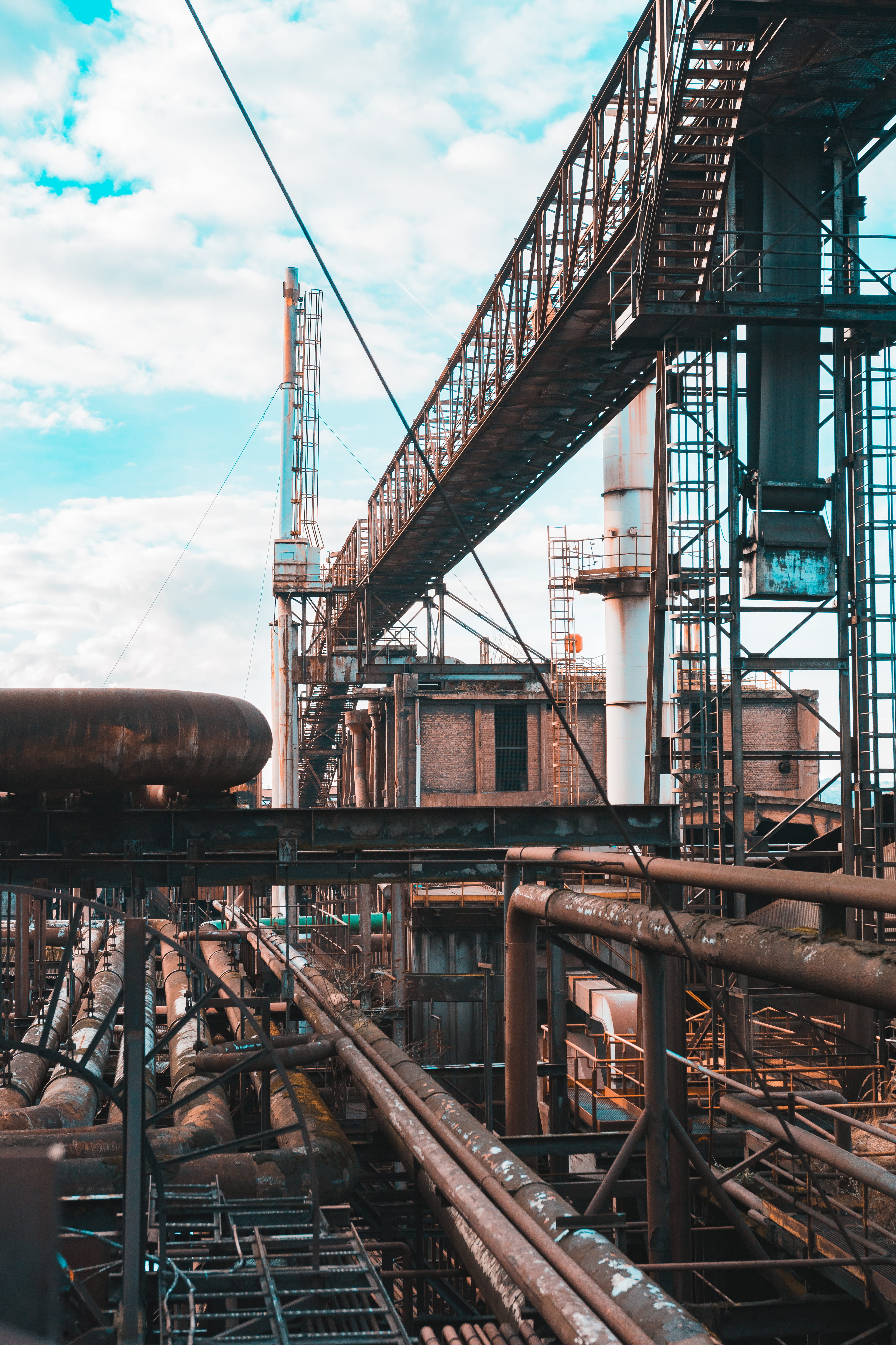scaffolding, nature, architecture, transportation, amusement park, cloud - sky, banister, brewery, bridge, concrete, day, railroad track, outdoors, shunting yard, Phone HD Wallpaper