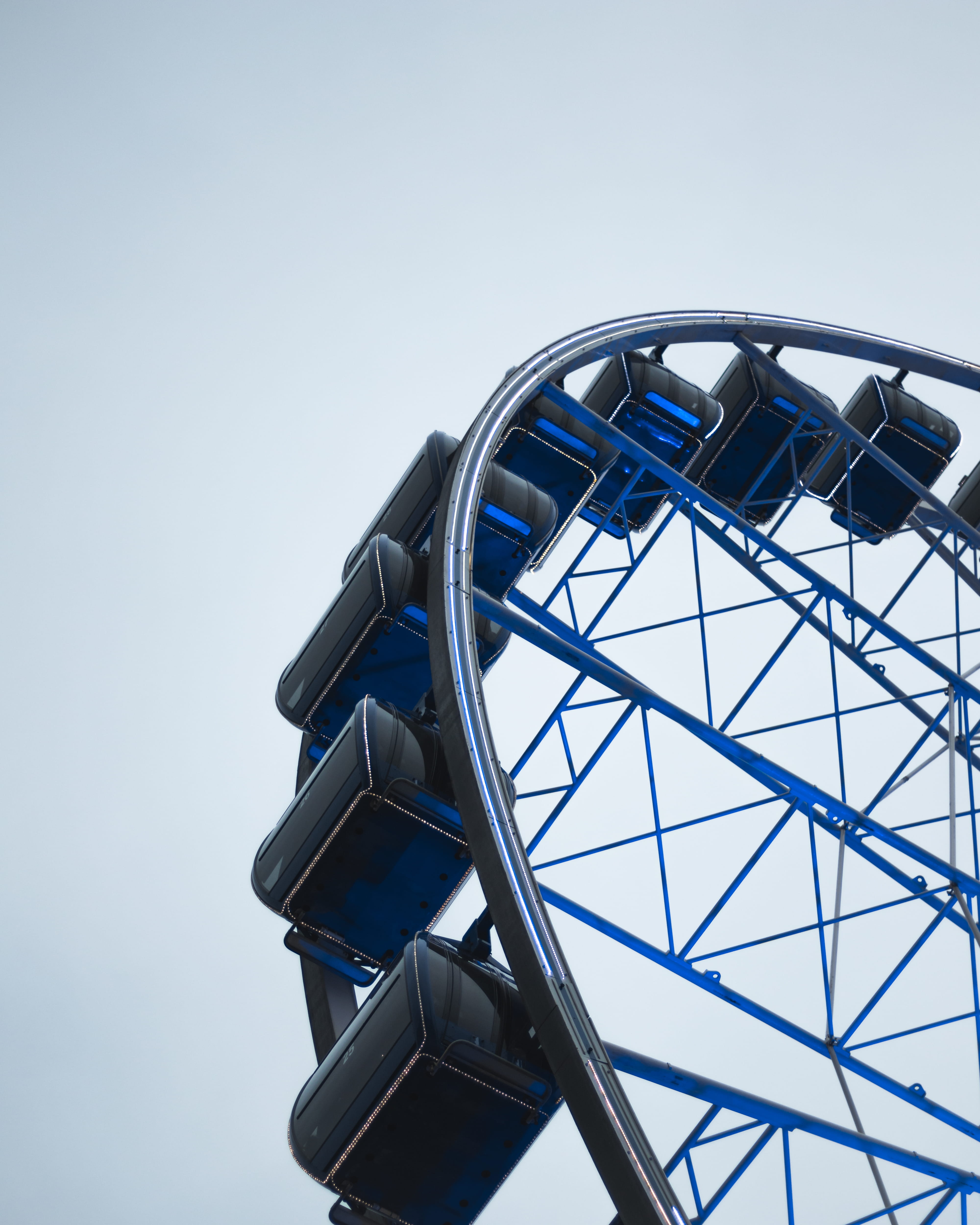 photography, fairground, copy space, roller coaster, theme park, 4K, blue, blossom, iris, black, oilfield, clear sky, coaster, ferris, day, shape, city, Phone HD Wallpaper