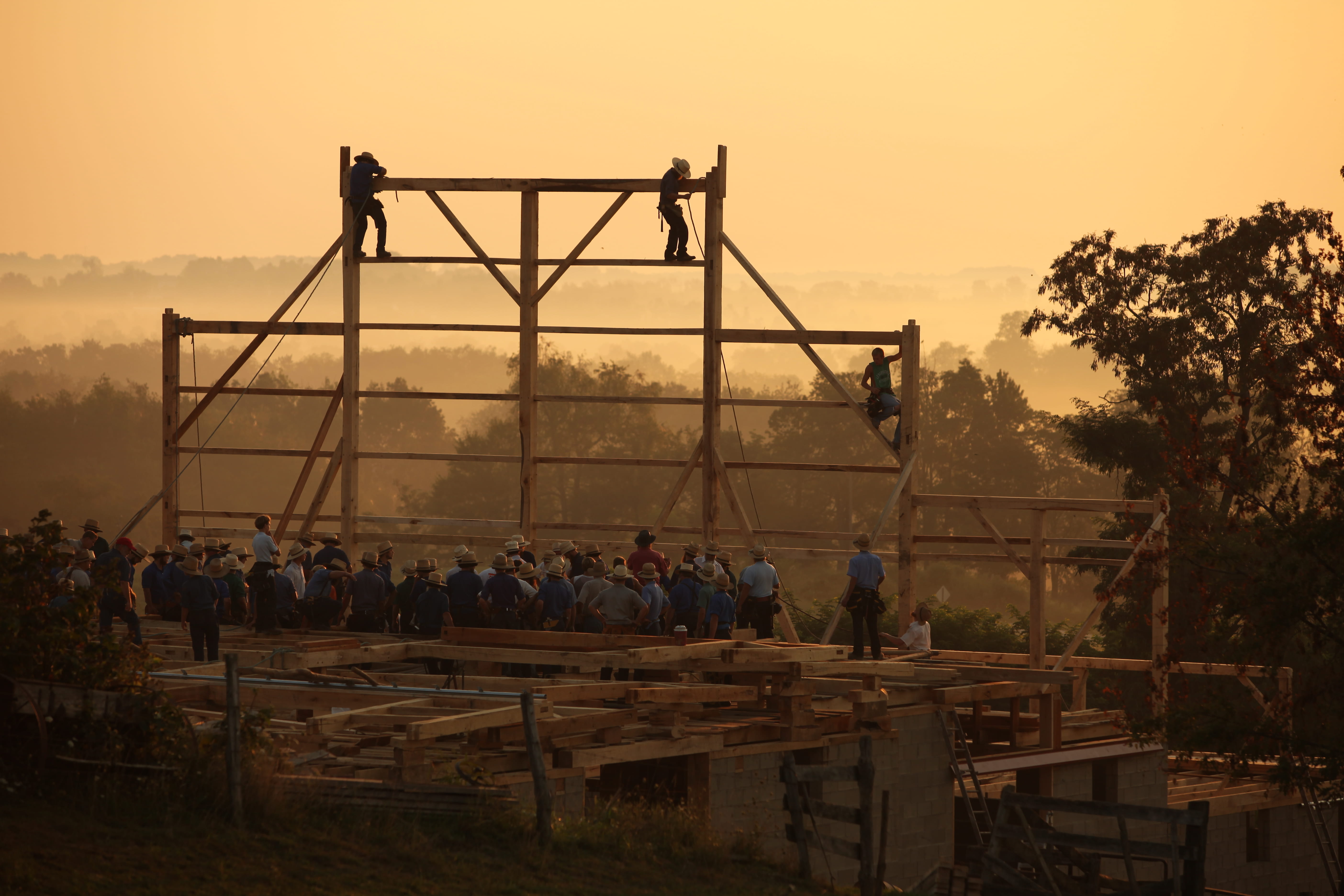 brown, sunrise, united states, structure, lifestyles, built structure, sun, 5K, crowd, sky, climbing, group of people, mount eaton, frame, human, plant, HD Wallpaper