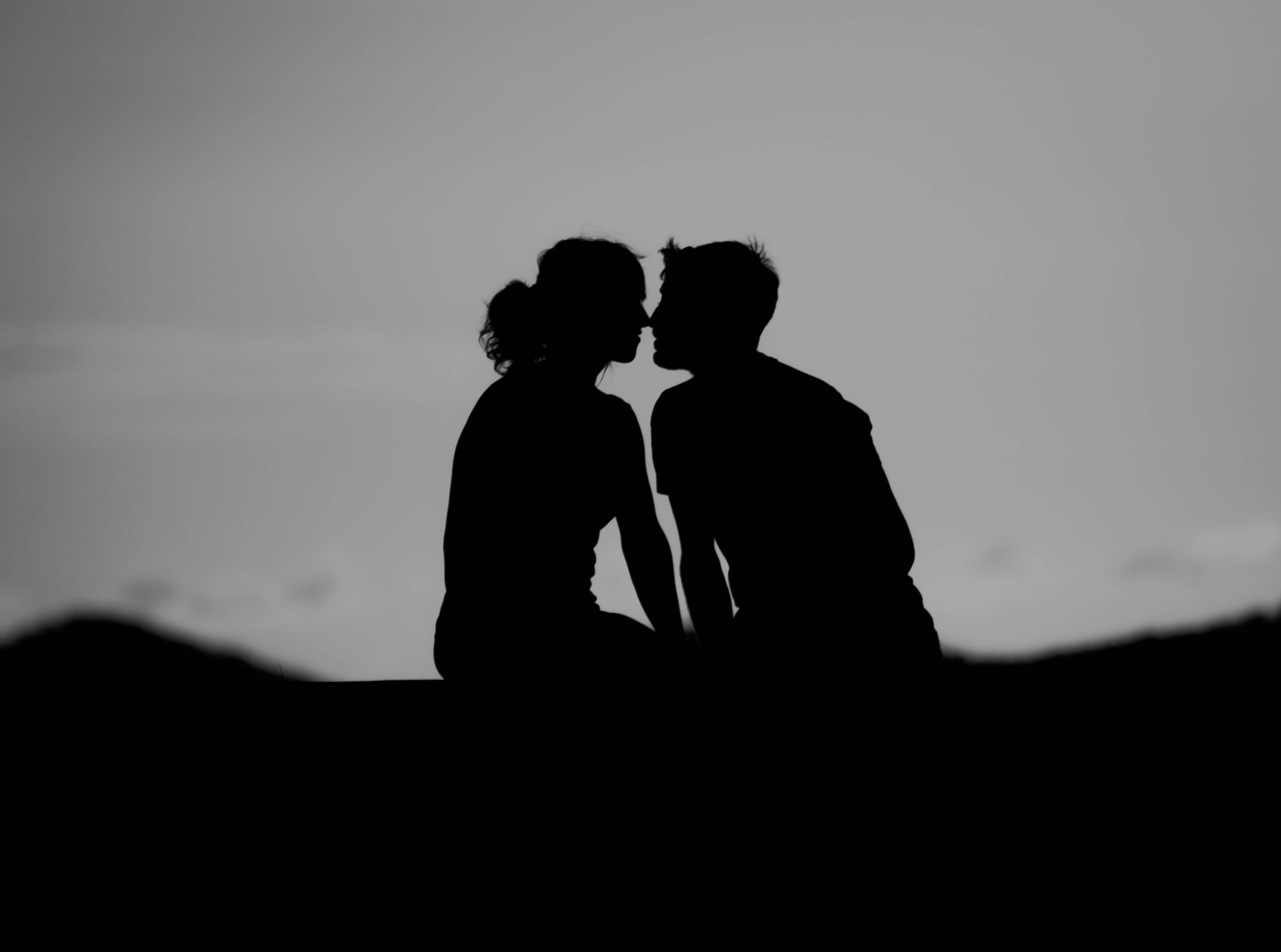 women, sky, bonding, dating, holding hands, hand, two people, face to face, positive emotion, outdoors, child, sitting, kiss, woman, adult, girl, nature, HD Wallpaper