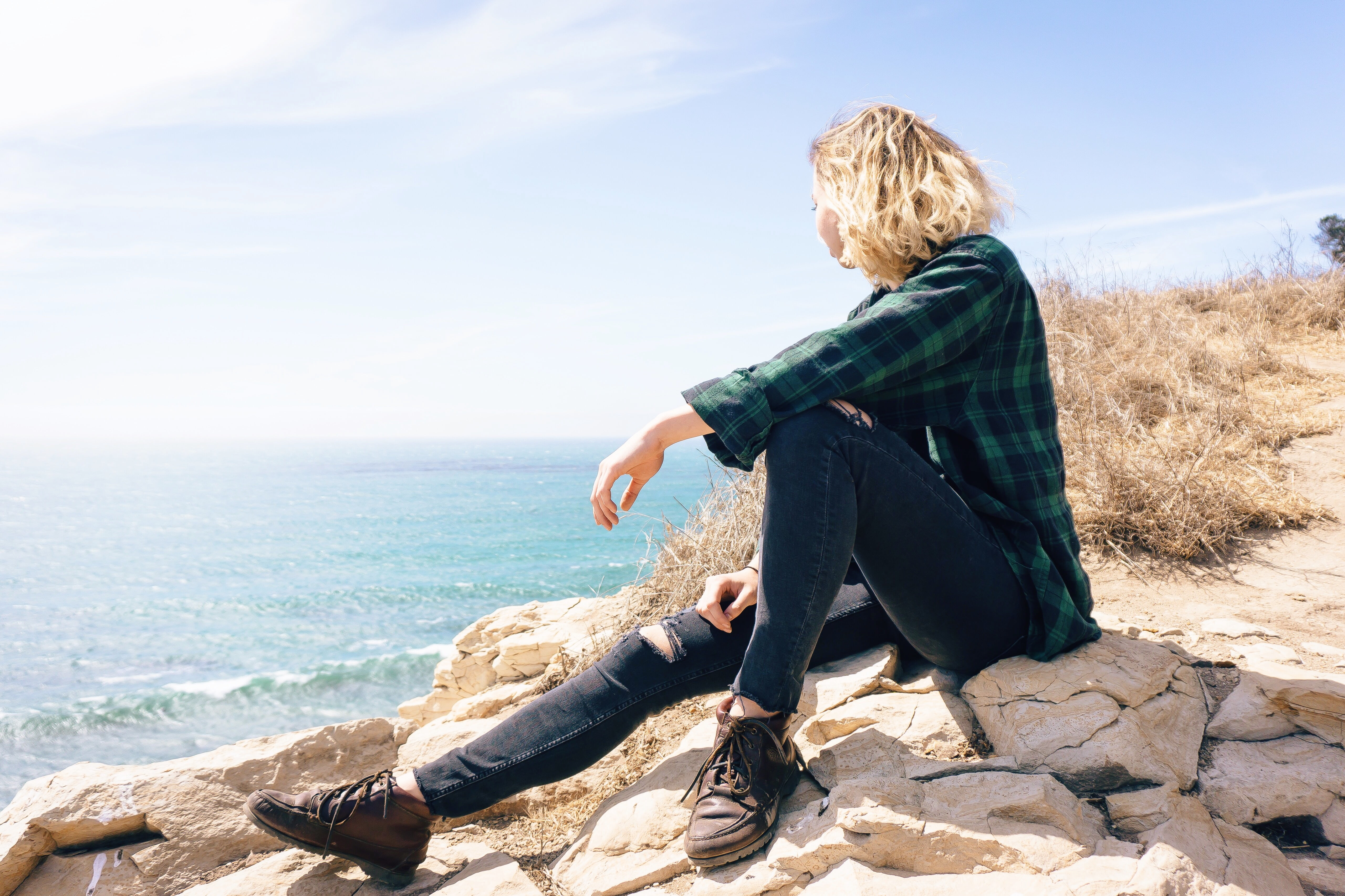 relax, person, sitting, vacations, sky, girl, children only, hill, vacation, thinking, tranquility, contemplation, seashore, rocks, coast, sea, relaxation, HD Wallpaper