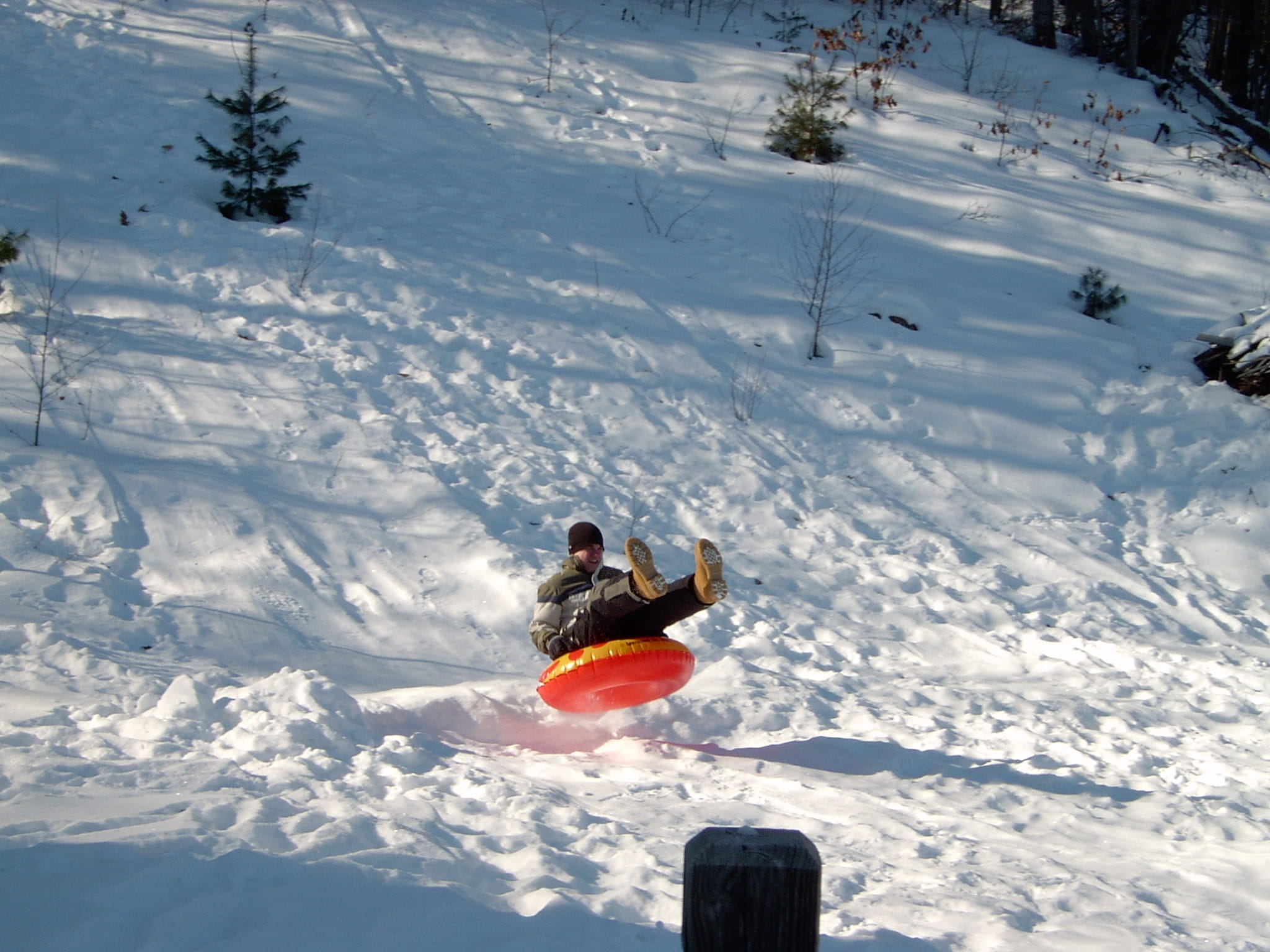 sport, riding, playing, boy, mas, ski-wear, childhood, snowcapped mountain, winter Sport, sliding, adventure, white, tubing, white color, holiday, tube, HD Wallpaper