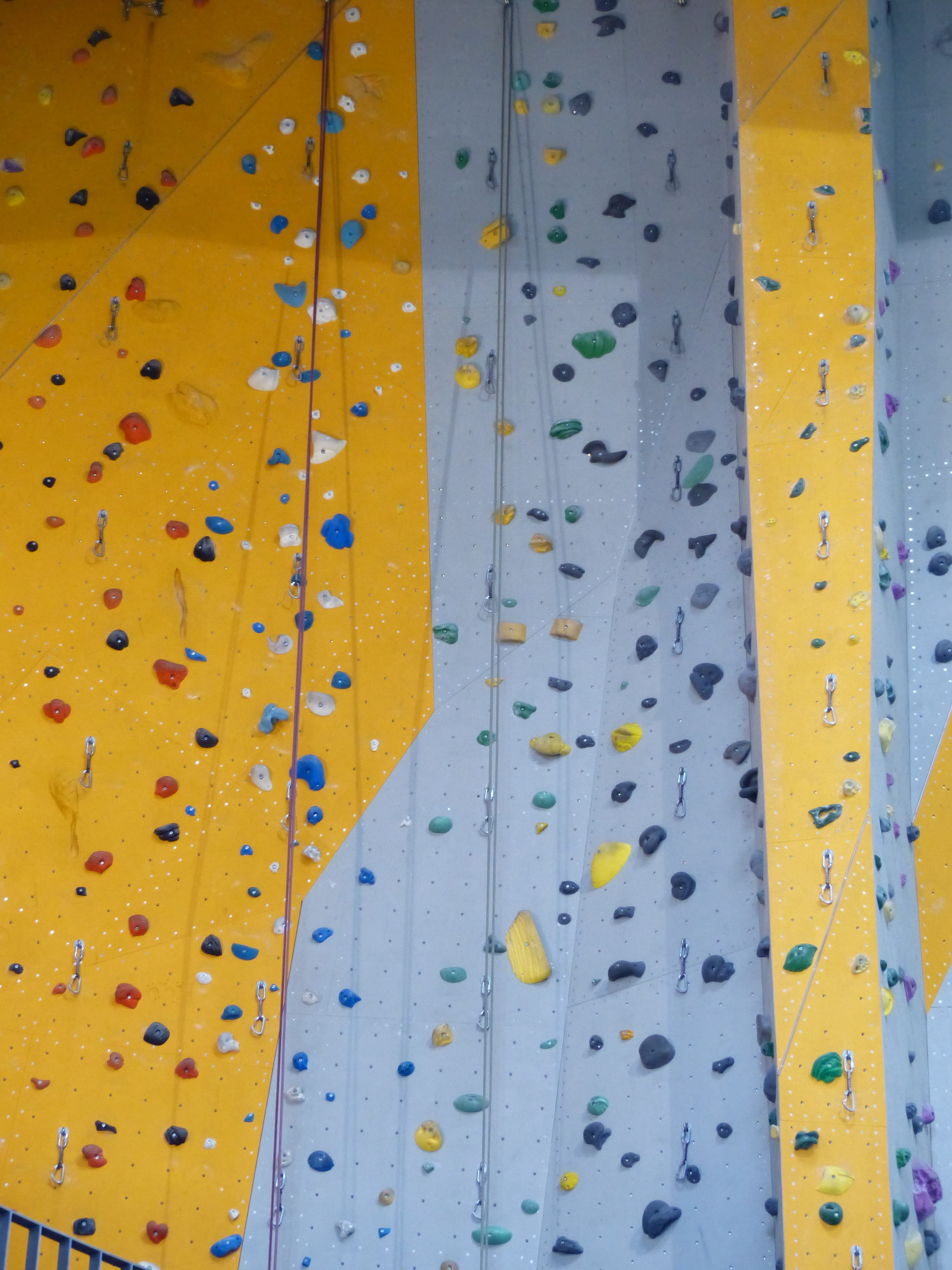4K, yellow, exercising, high, full frame, climbing wall, color, perpendicular, multi colored, extreme sports, Climbing Routes, artificial climbing wall, Phone HD Wallpaper