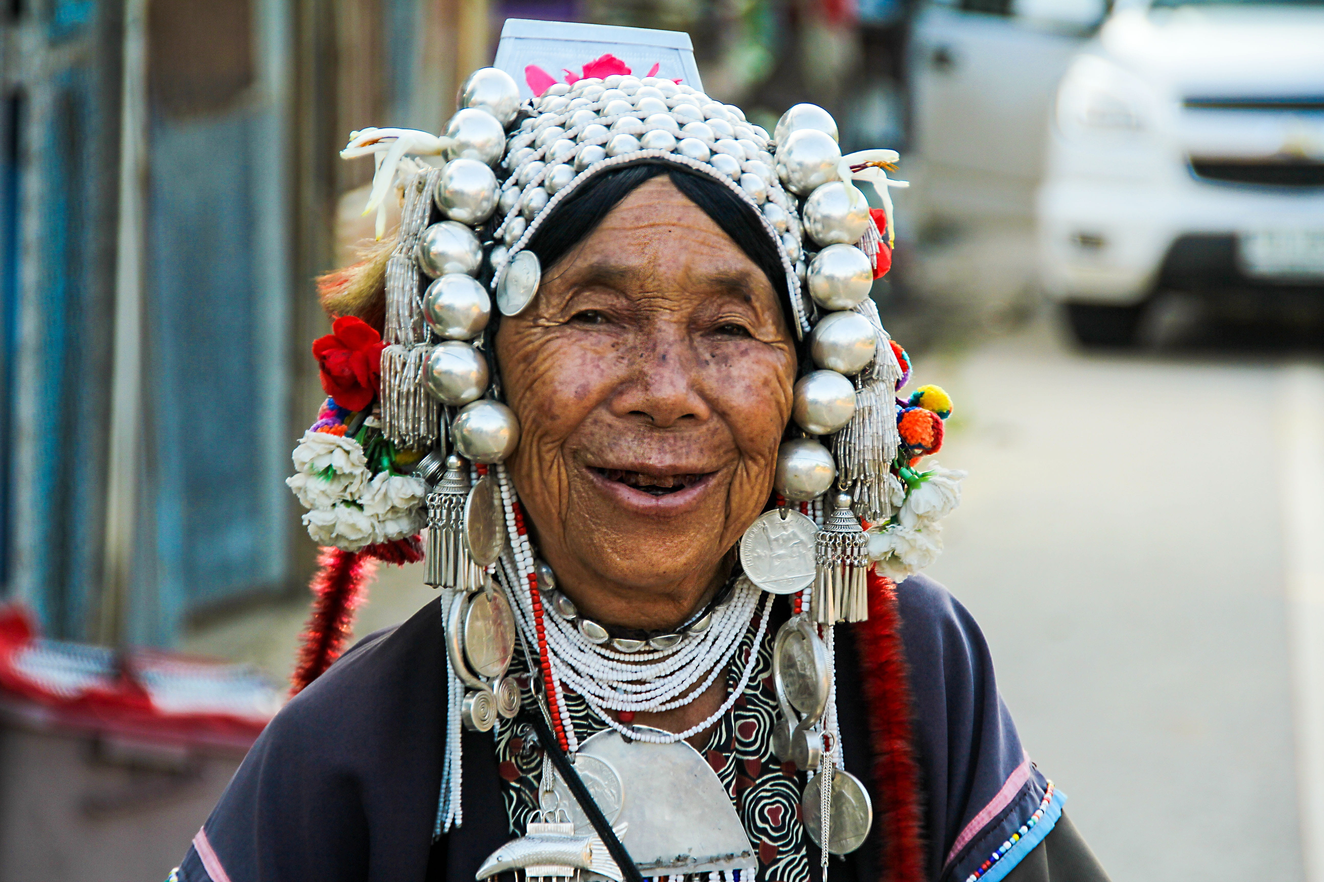 adultamsombrero, exotica, smile, happiness, fashion, smiling, look, thai, people, adult, leisure activity, asia, face, senior adult, face man, old, happy, HD Wallpaper