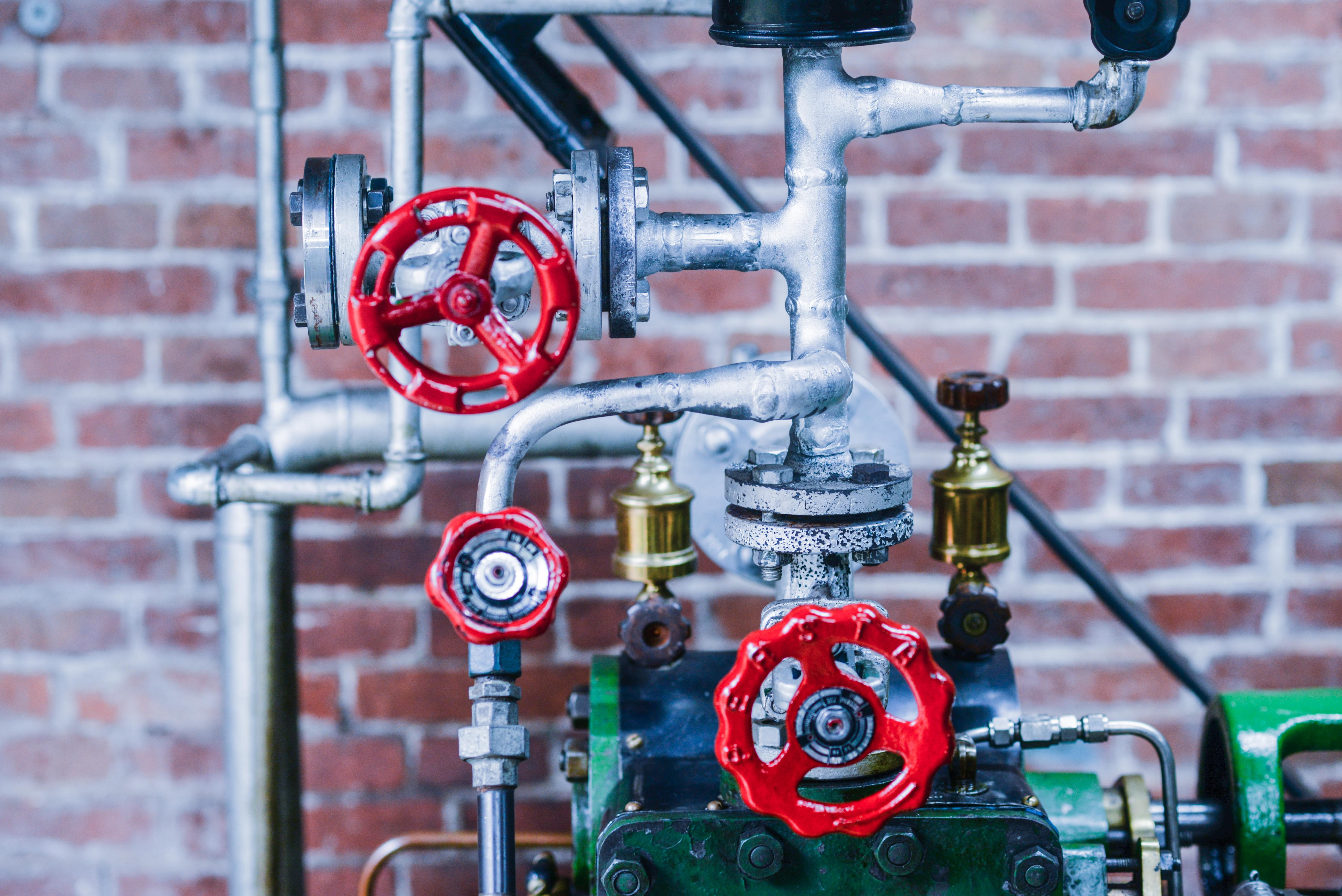 tubes, industry, industrial, machine valve, gray, red, brick, machine, iron, brass, environment, close-up, architecture, machinery, technology, gold, steel, HD Wallpaper