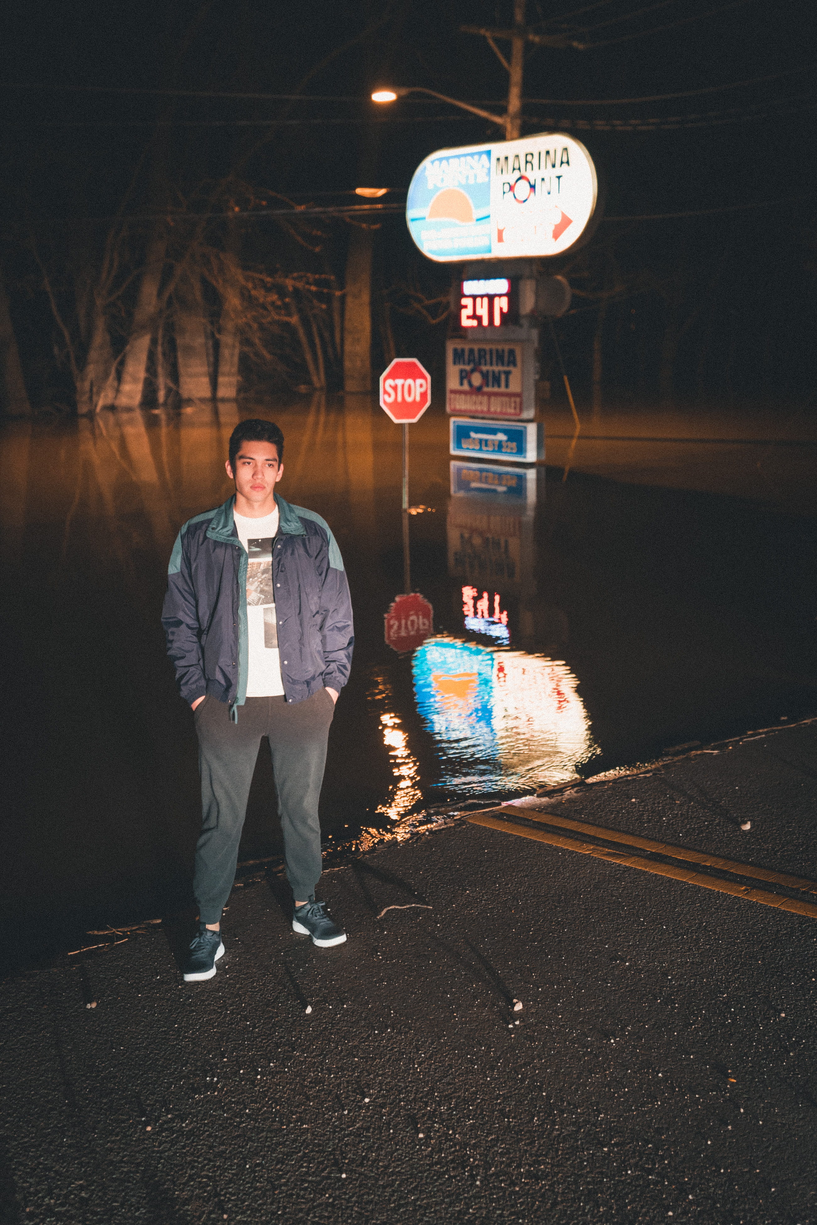 lifestyles, boat, flood, man, transportation, communication, night, illuminated, person, united states, looking at camera, button, jacket, city, moody, Phone HD Wallpaper