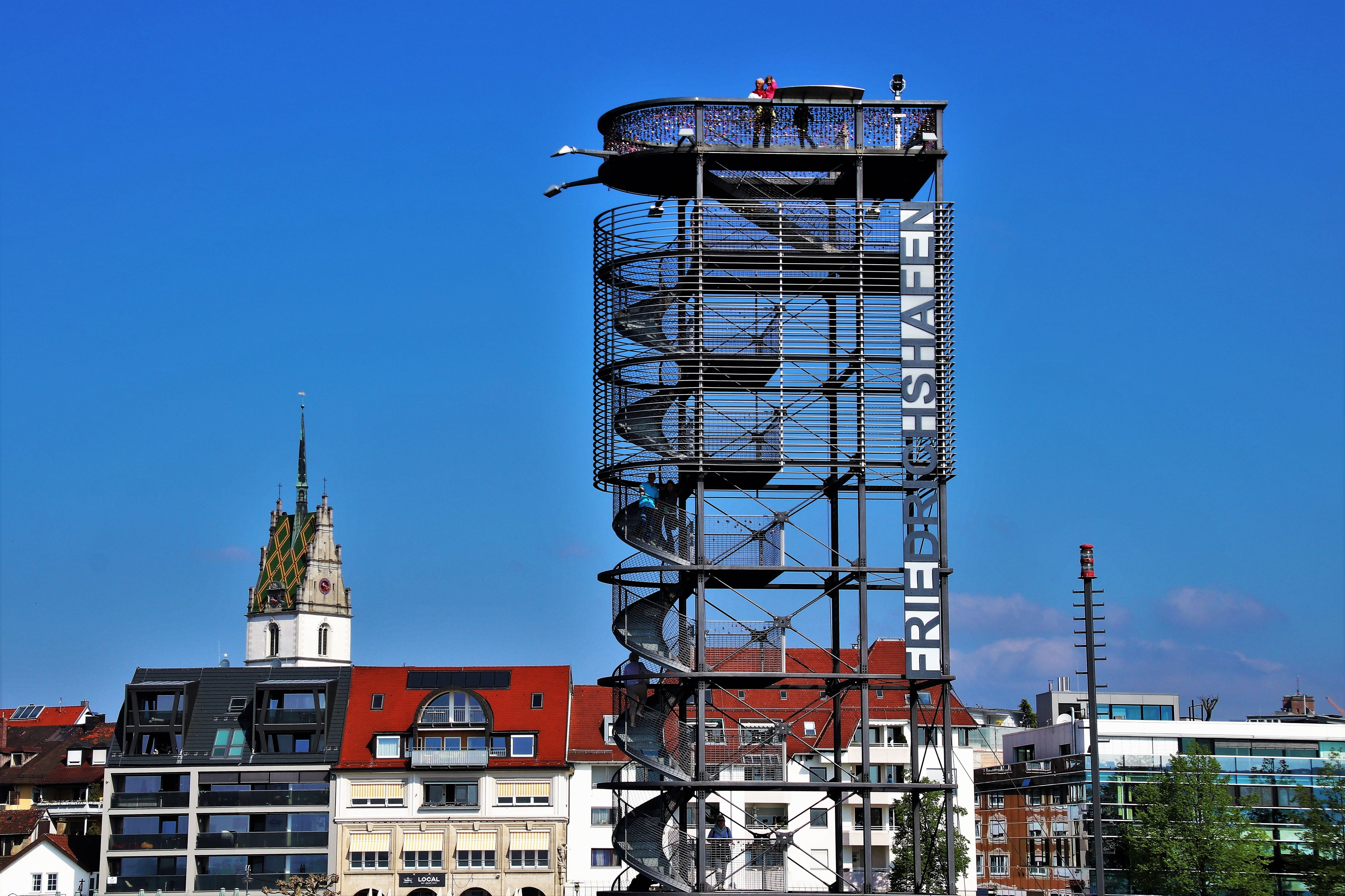 5K, building exterior, built structure, holiday, skyscraper, construction site, beach, friedrichshafen, tall - high, industry, relaxation, crane - construction machinery, HD Wallpaper